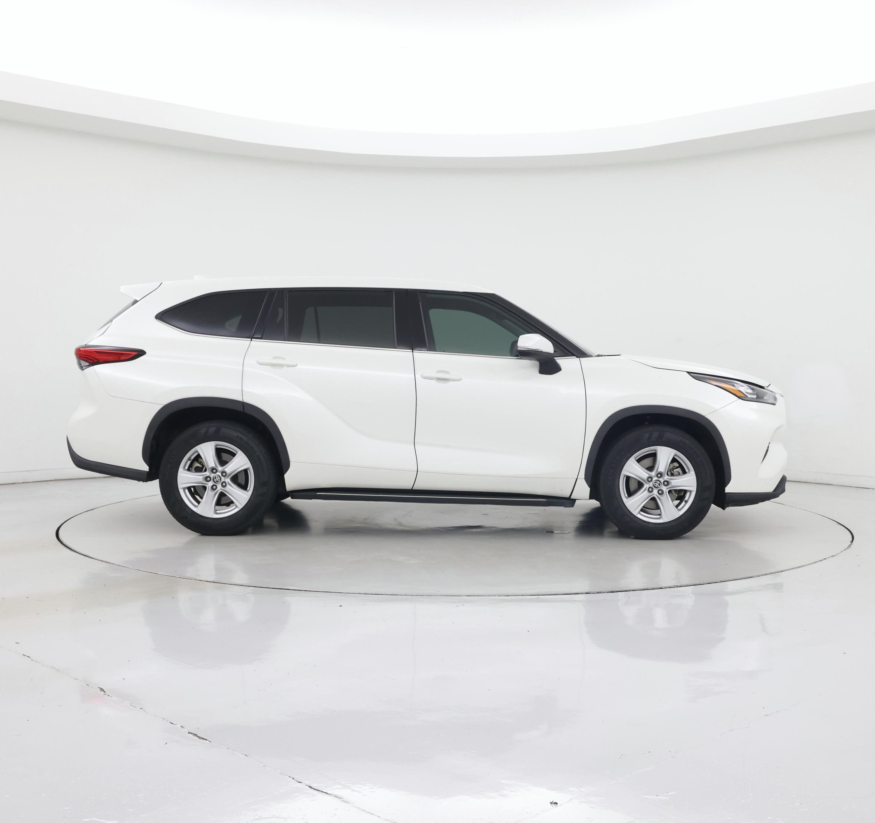 Thumbnail: 2020 Toyota Highlander - 7