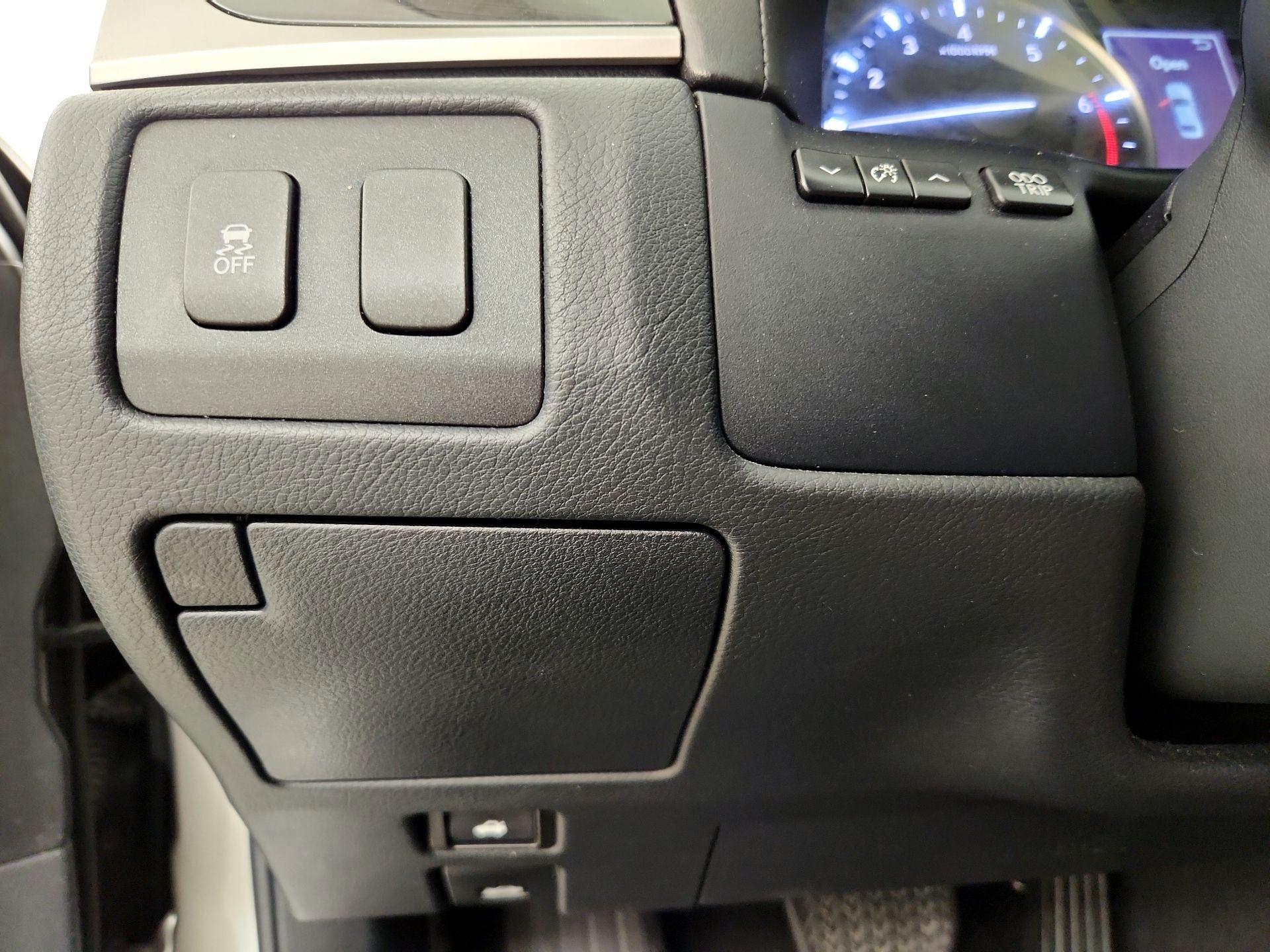 Thumbnail: 2016 Lexus GS - 13