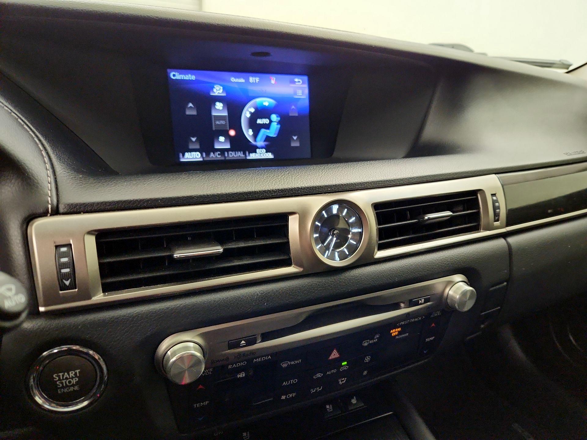 Thumbnail: 2016 Lexus GS - 16