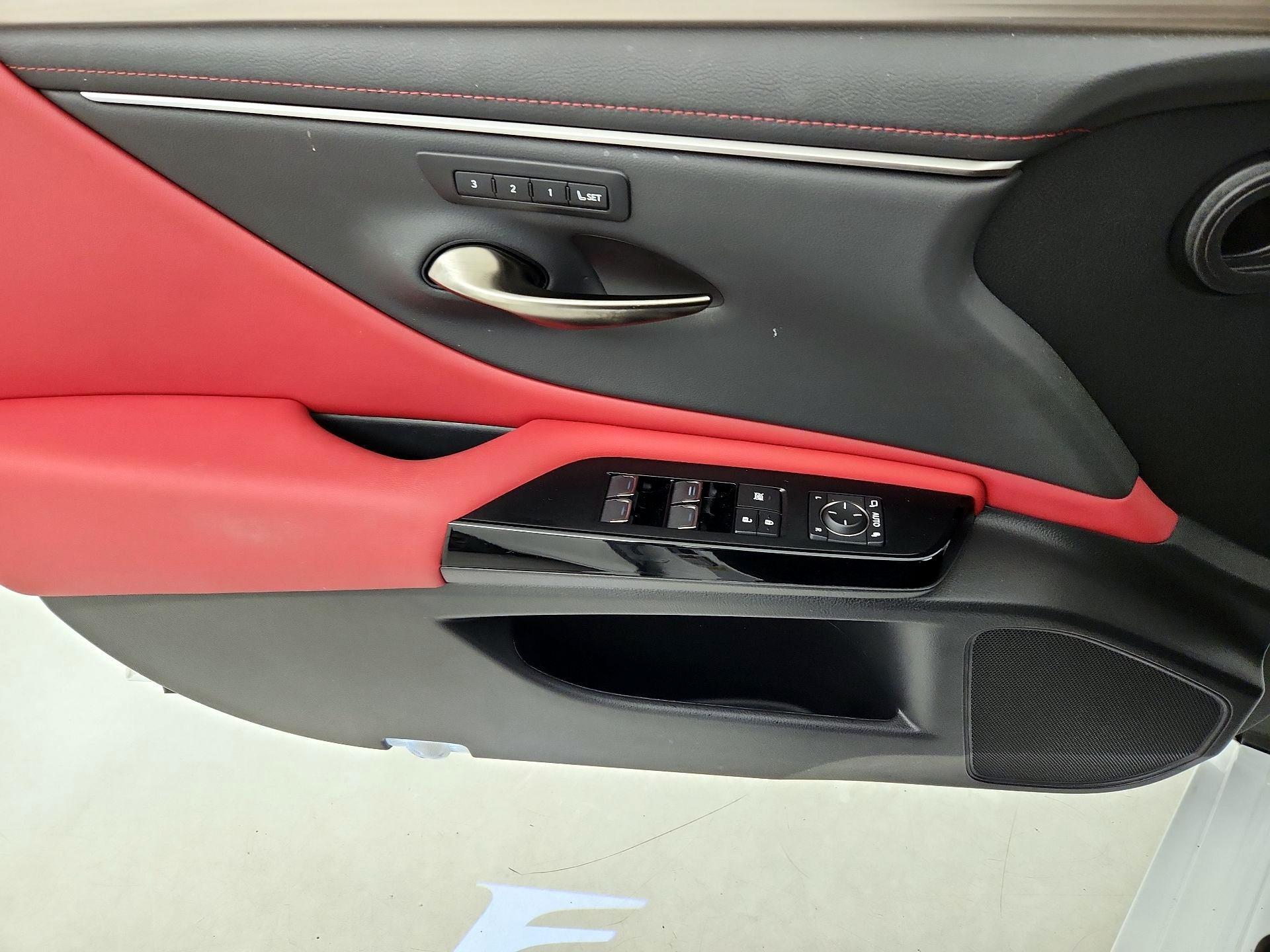 Thumbnail: 2024 Lexus ES - 12