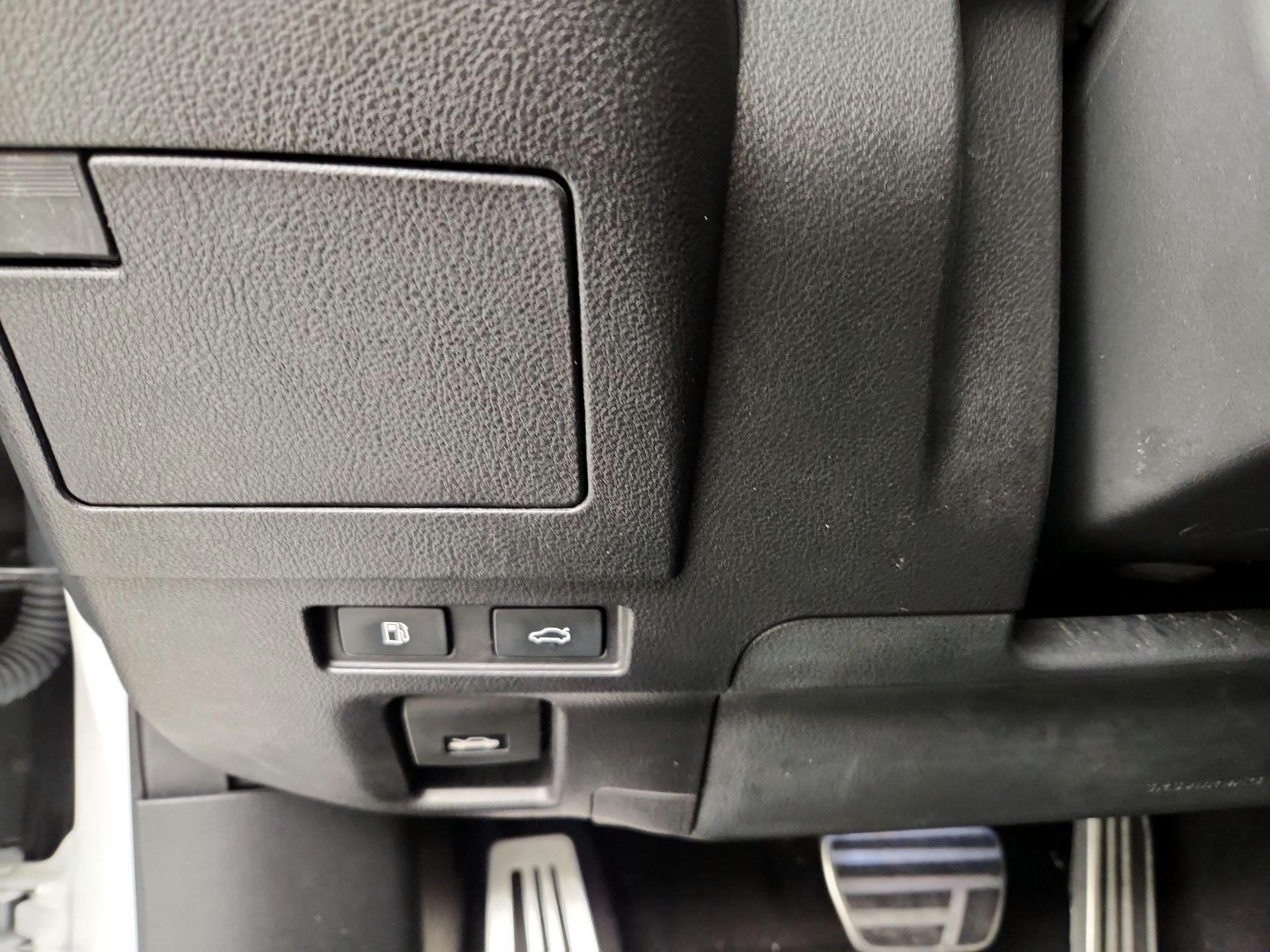 Thumbnail: 2024 Lexus ES - 13