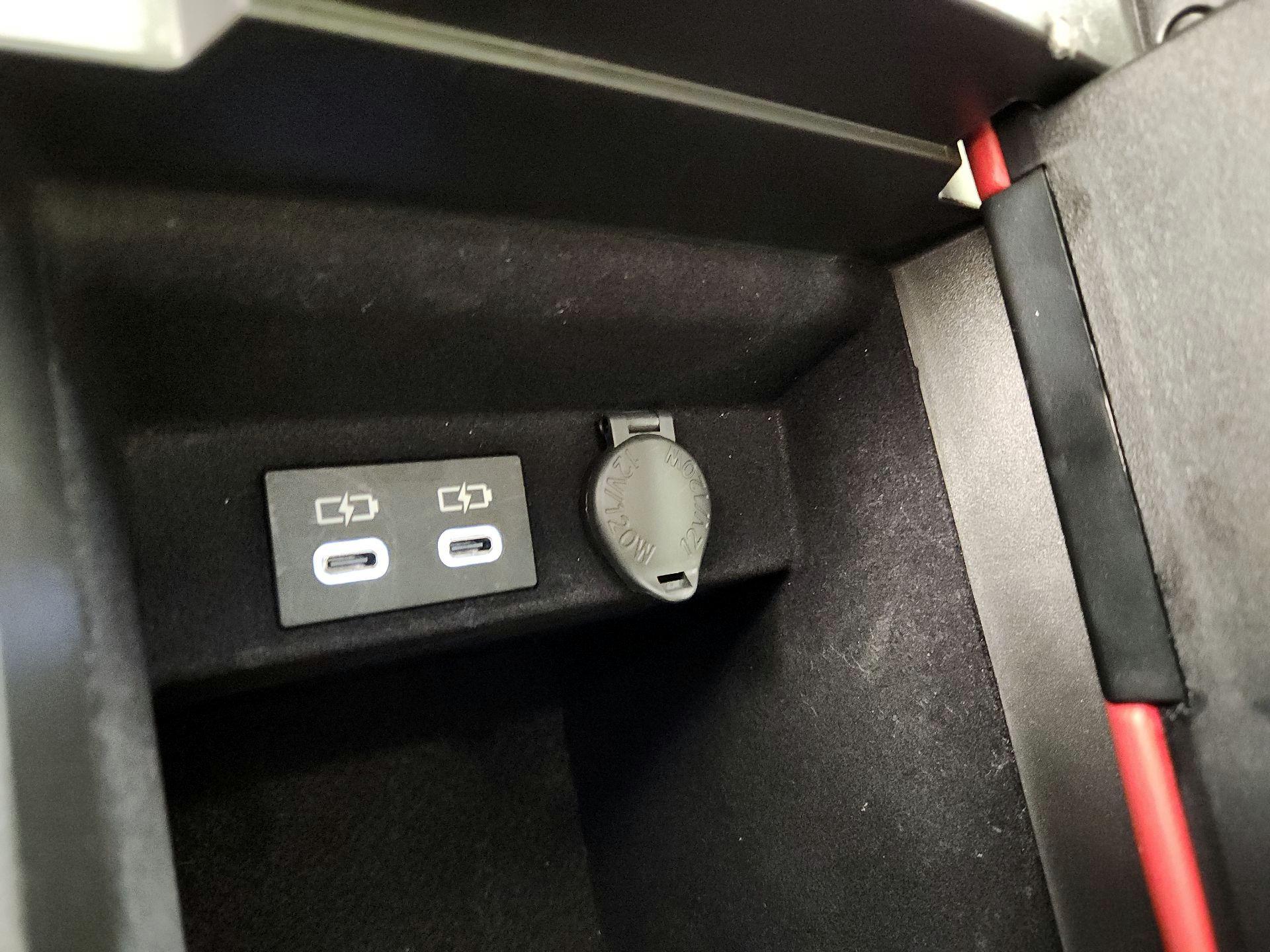 Thumbnail: 2024 Lexus ES - 18