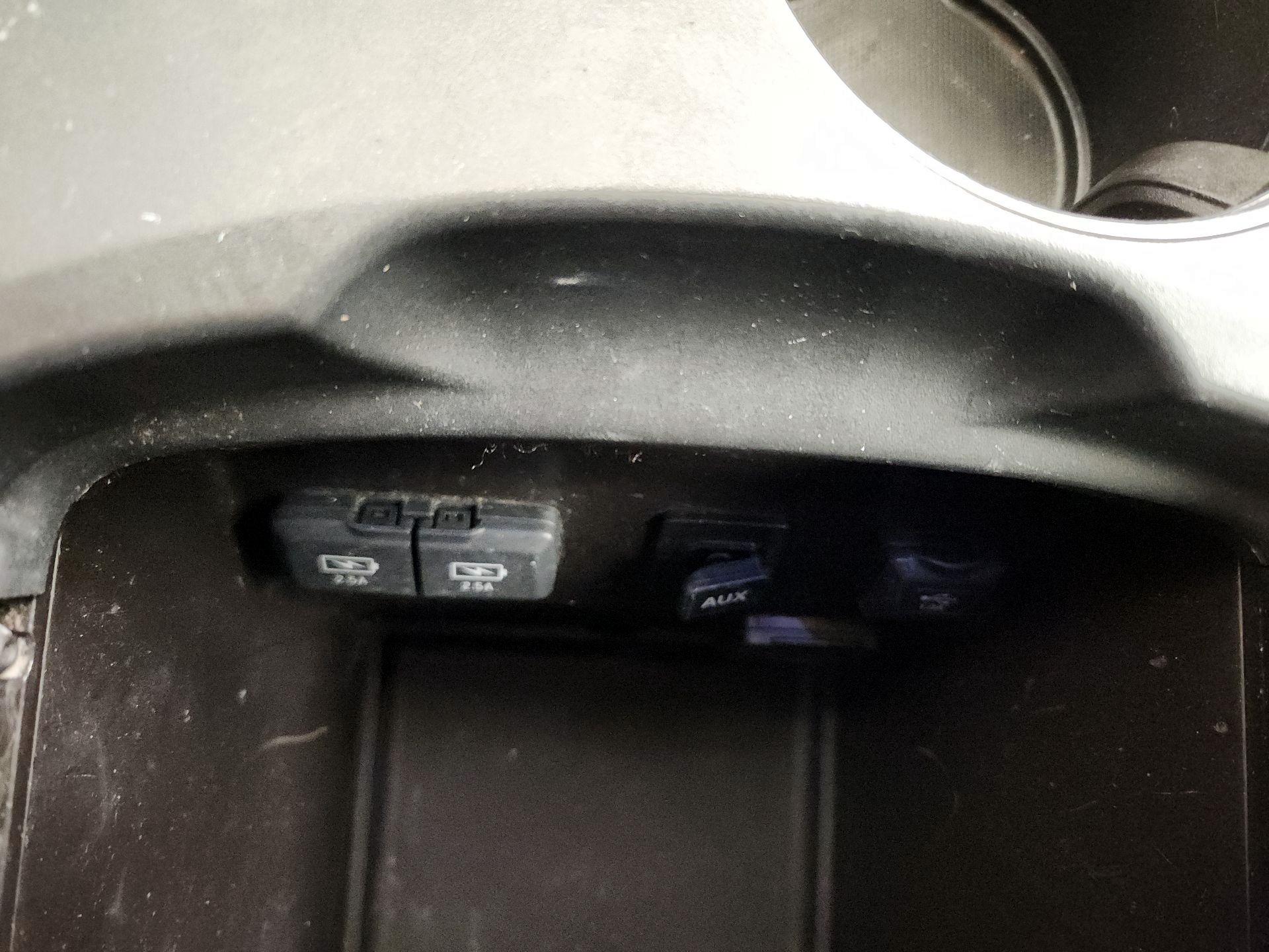 Thumbnail: 2017 Acura MDX - 19