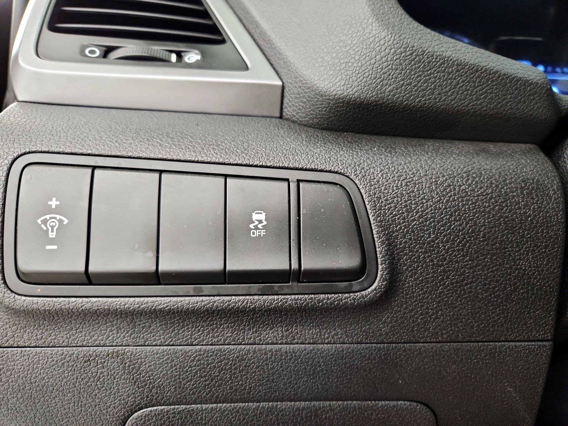 Thumbnail: 2017 Hyundai Tucson - 13