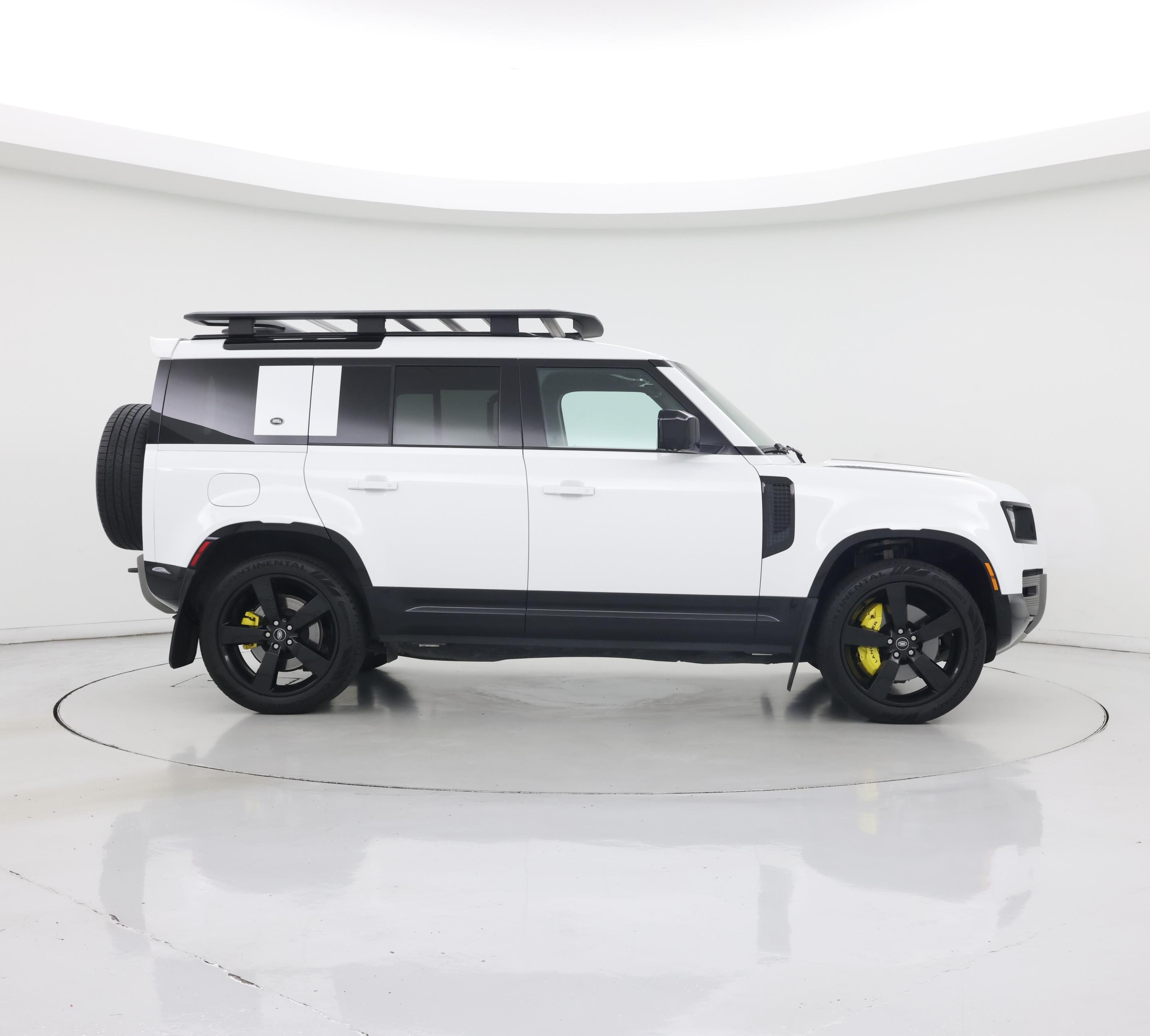 Thumbnail: 2022 Land Rover Defender - 7