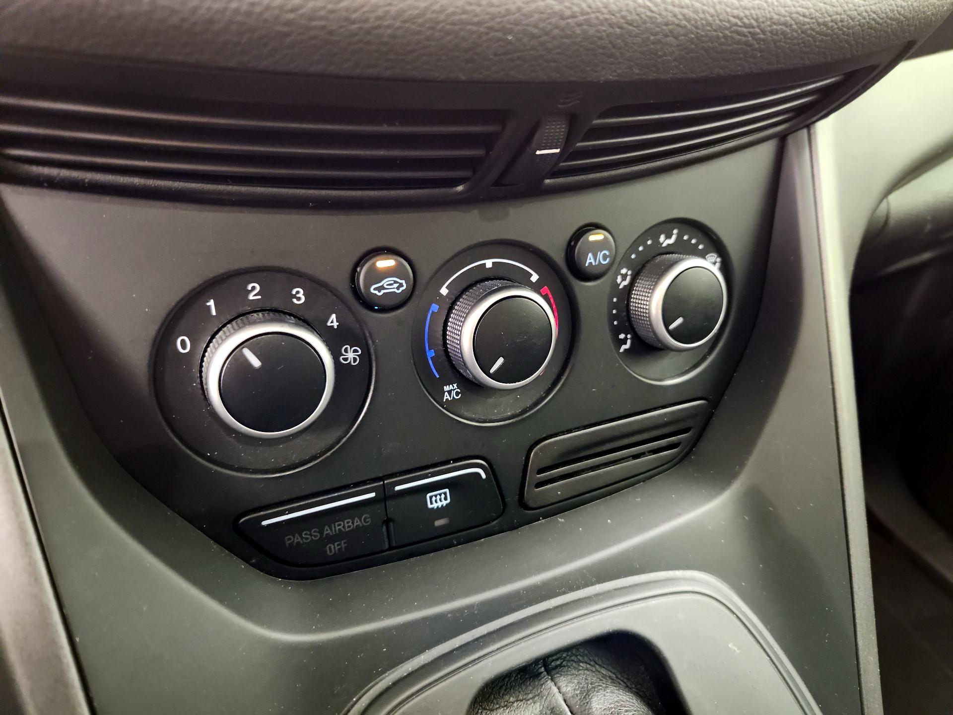 Thumbnail: 2014 Ford Escape - 16