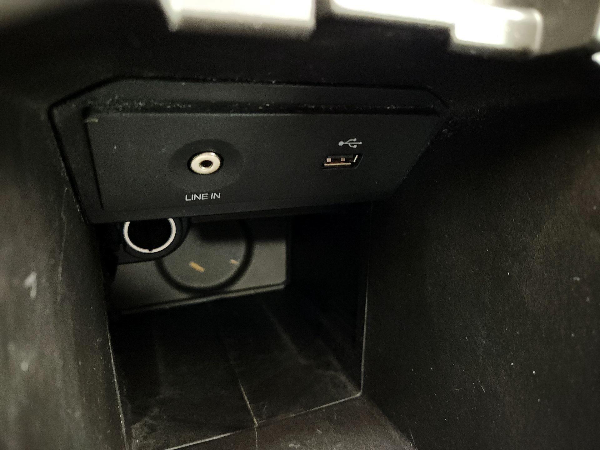 Thumbnail: 2014 Ford Escape - 18