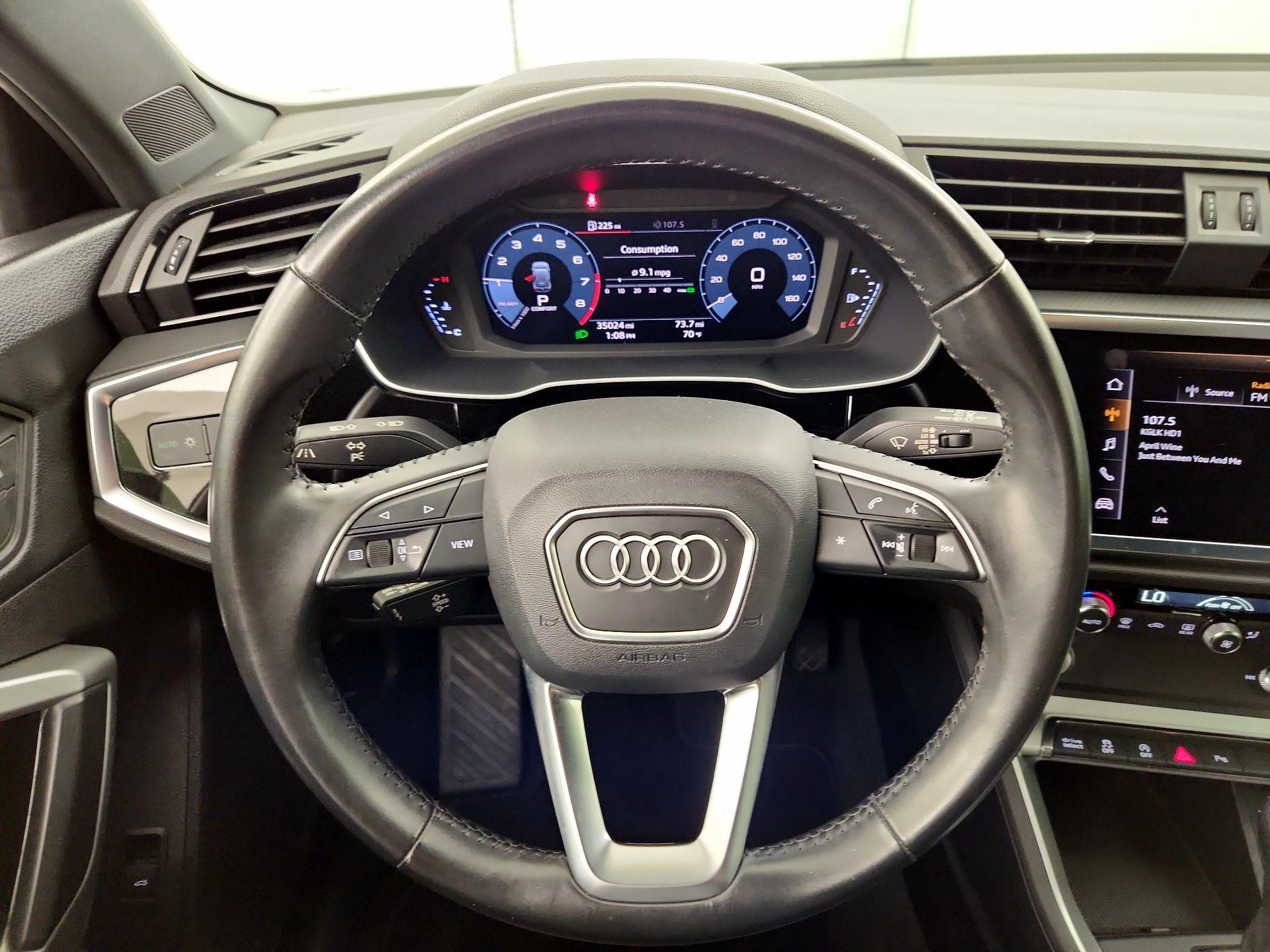 Thumbnail: 2019 Audi Q3 - 10