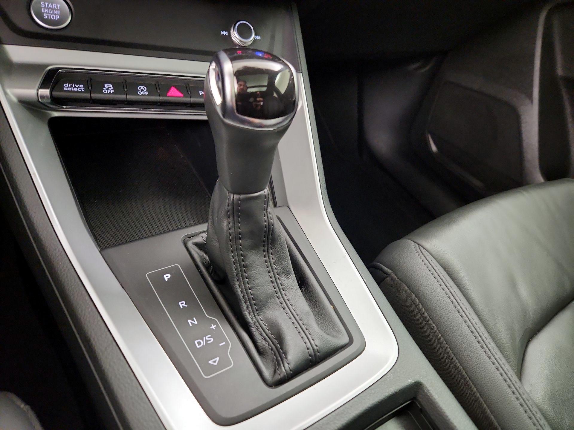 Thumbnail: 2019 Audi Q3 - 17