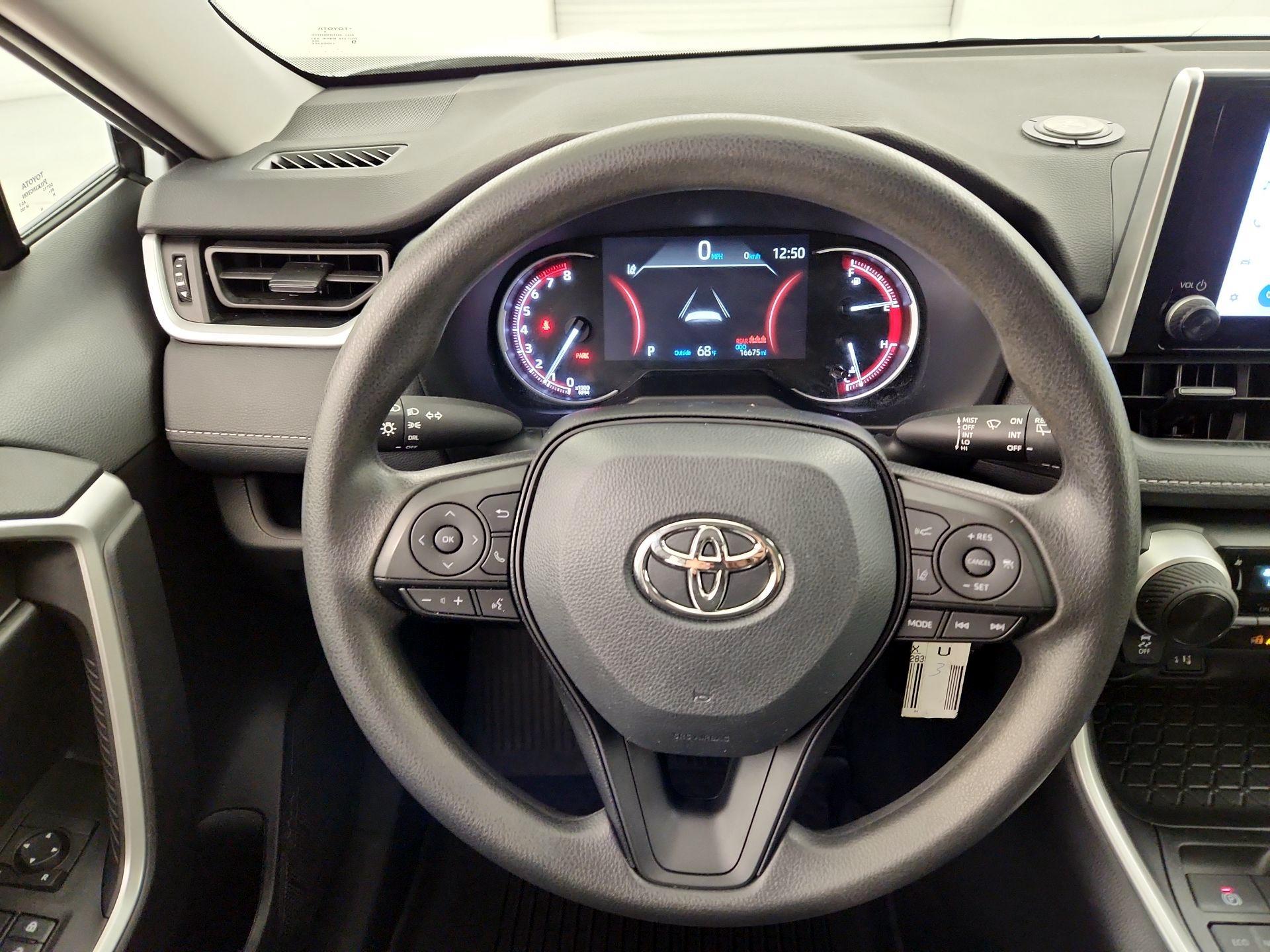 Thumbnail: 2024 Toyota RAV4 - 10