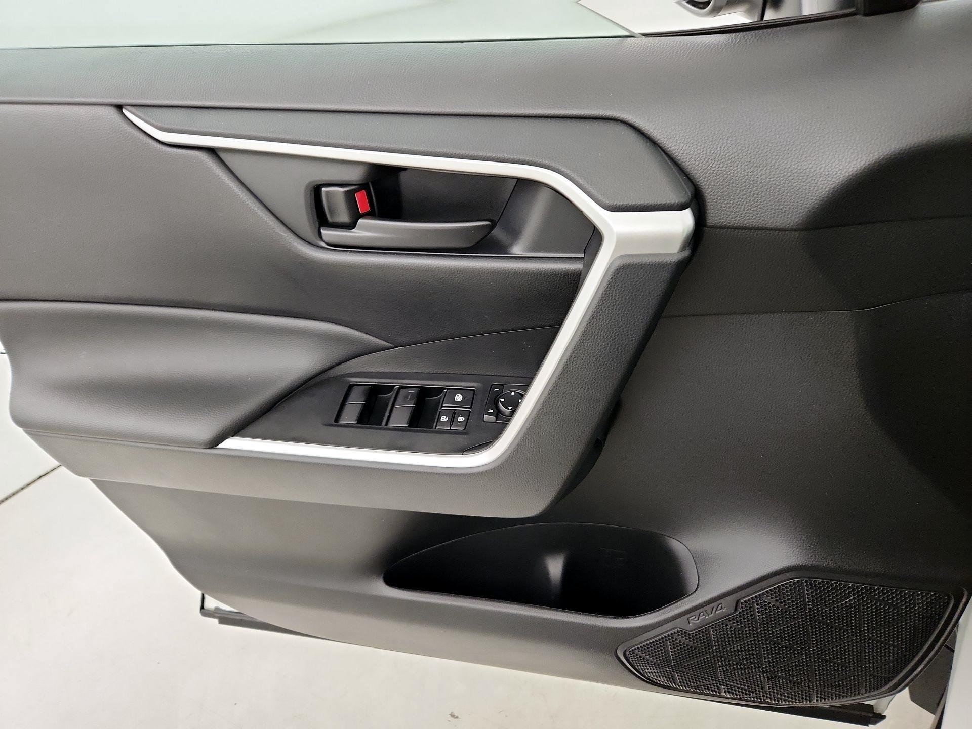 Thumbnail: 2024 Toyota RAV4 - 12