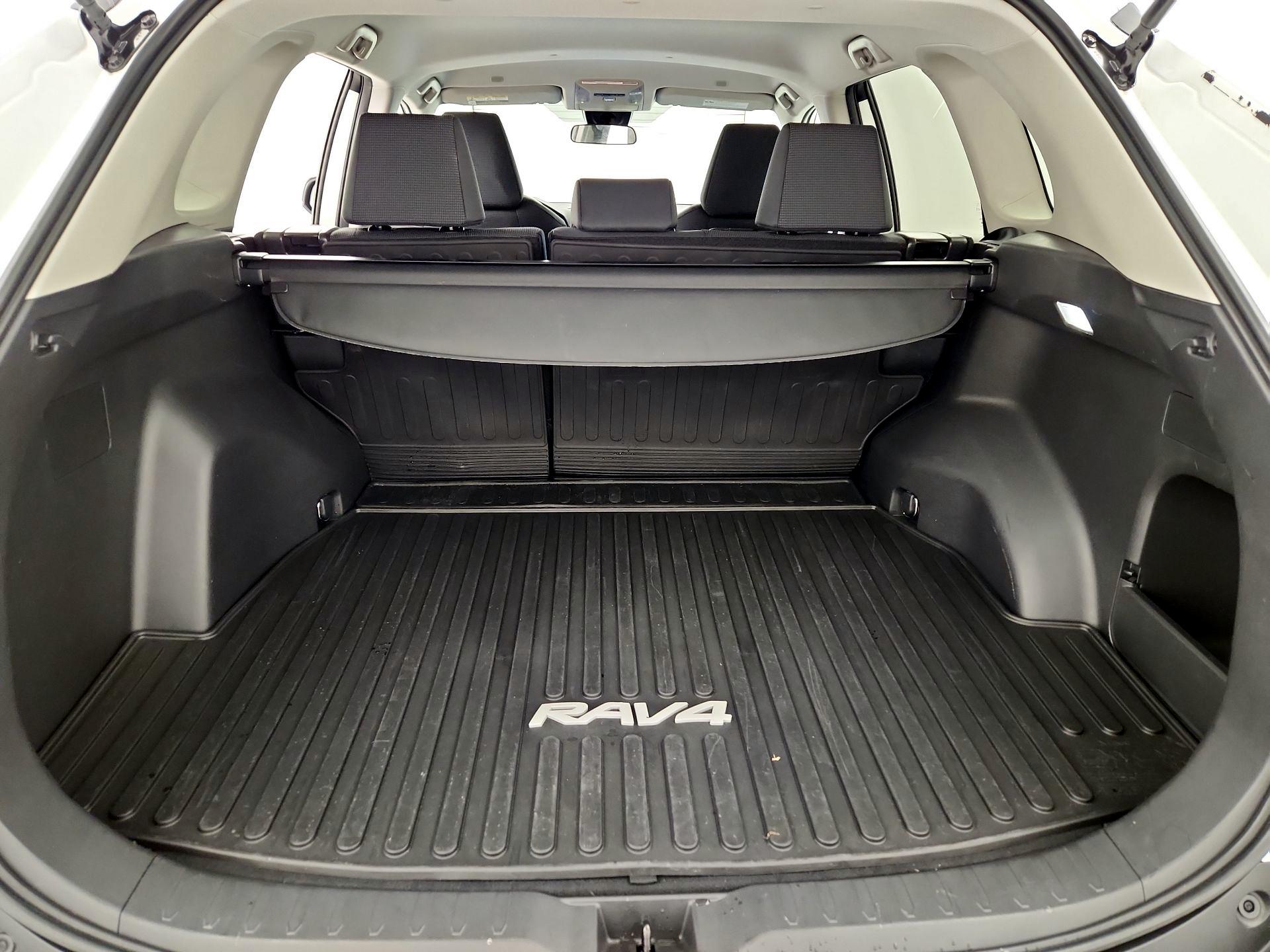 Thumbnail: 2024 Toyota RAV4 - 20