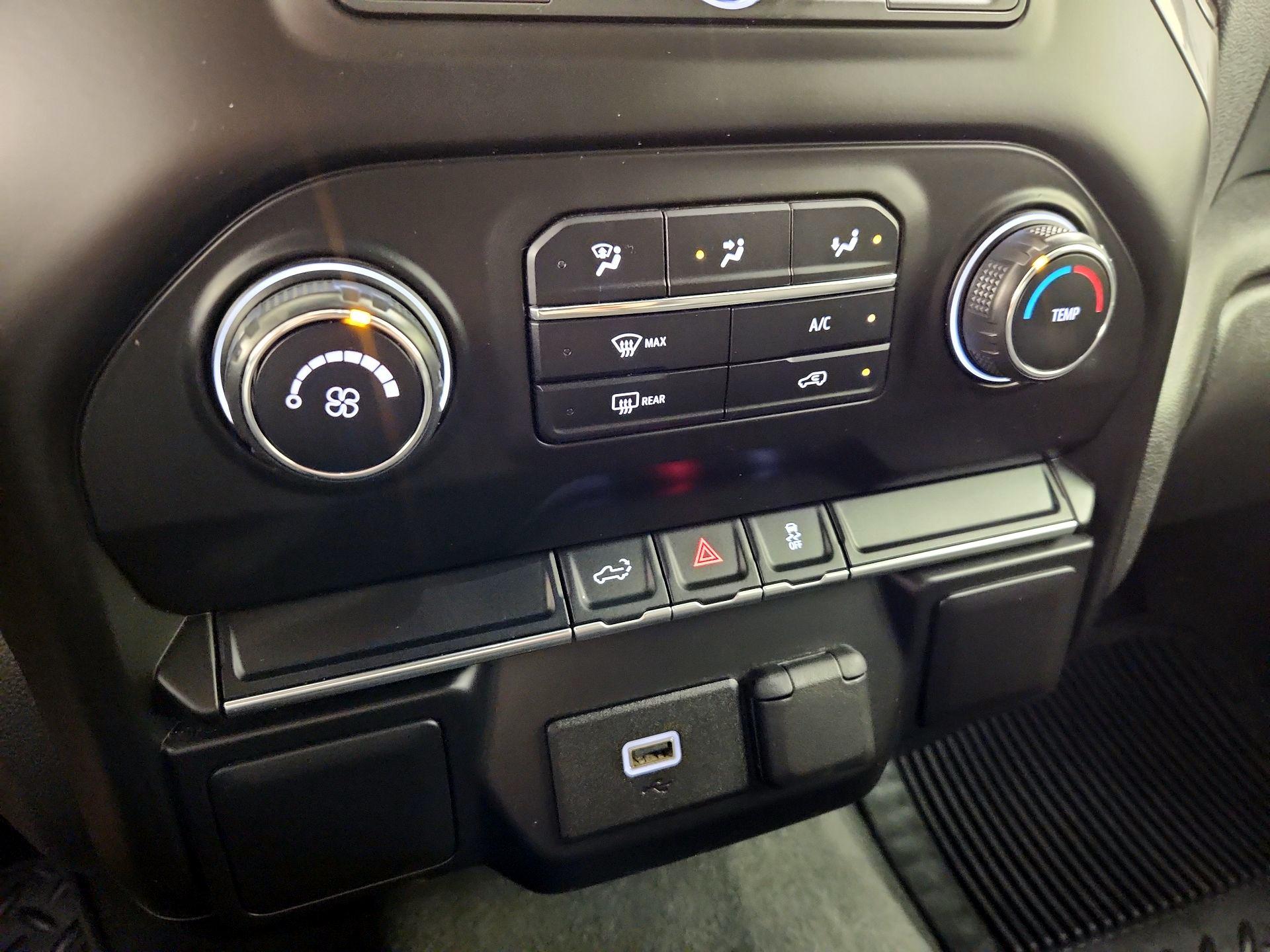 Thumbnail: 2020 Chevrolet Silverado 1500 - 16