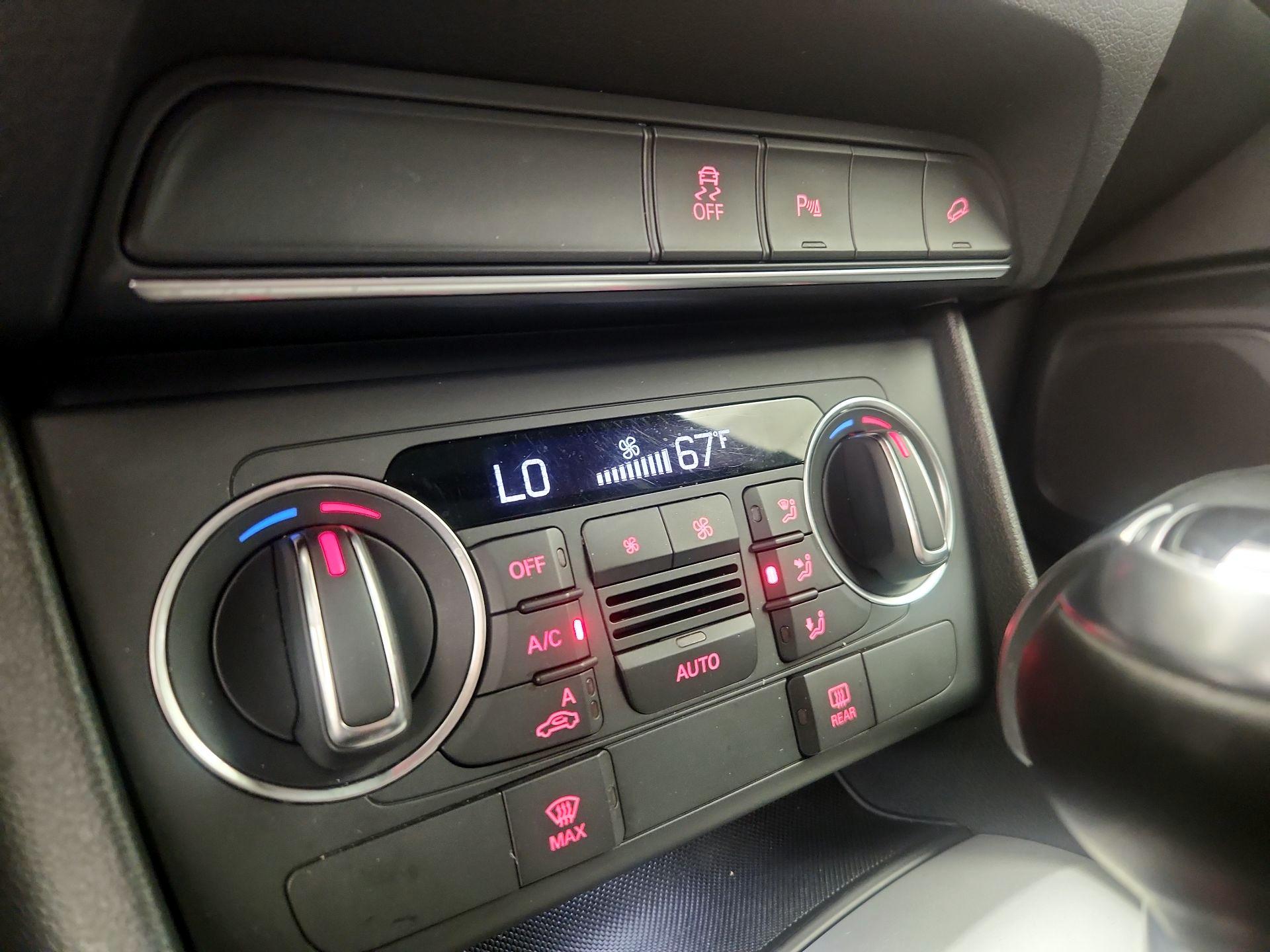 Thumbnail: 2017 Audi Q3 - 16