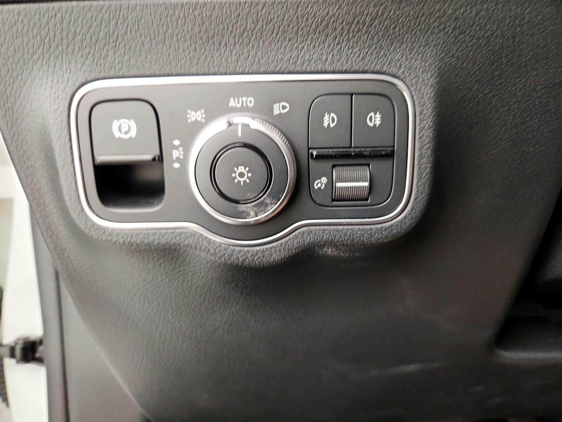 Thumbnail: 2023 Mercedes-Benz GLA - 13