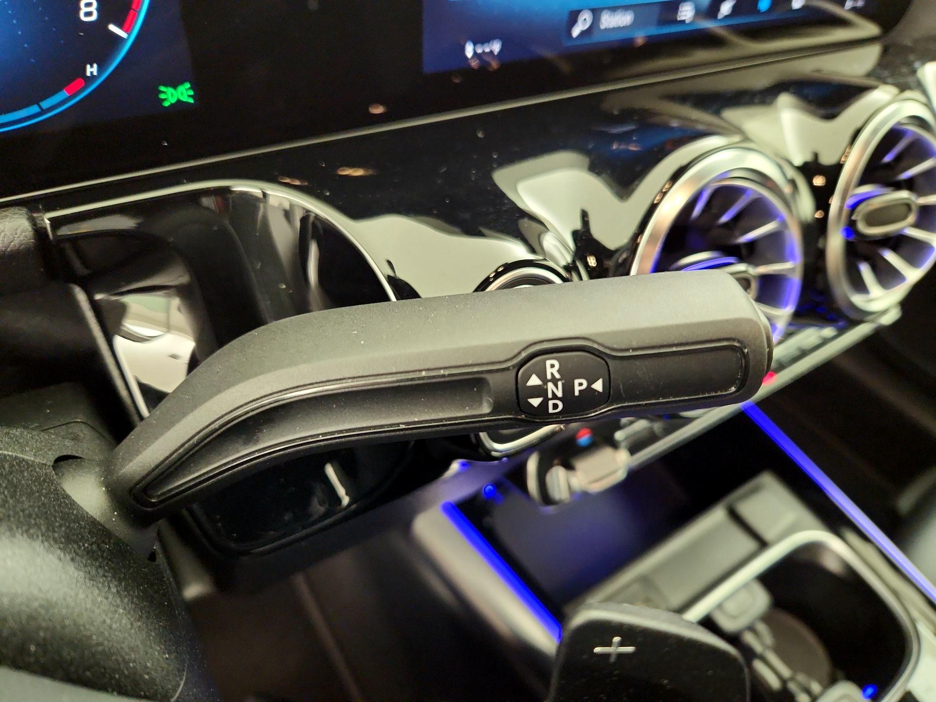 Thumbnail: 2023 Mercedes-Benz GLA - 17