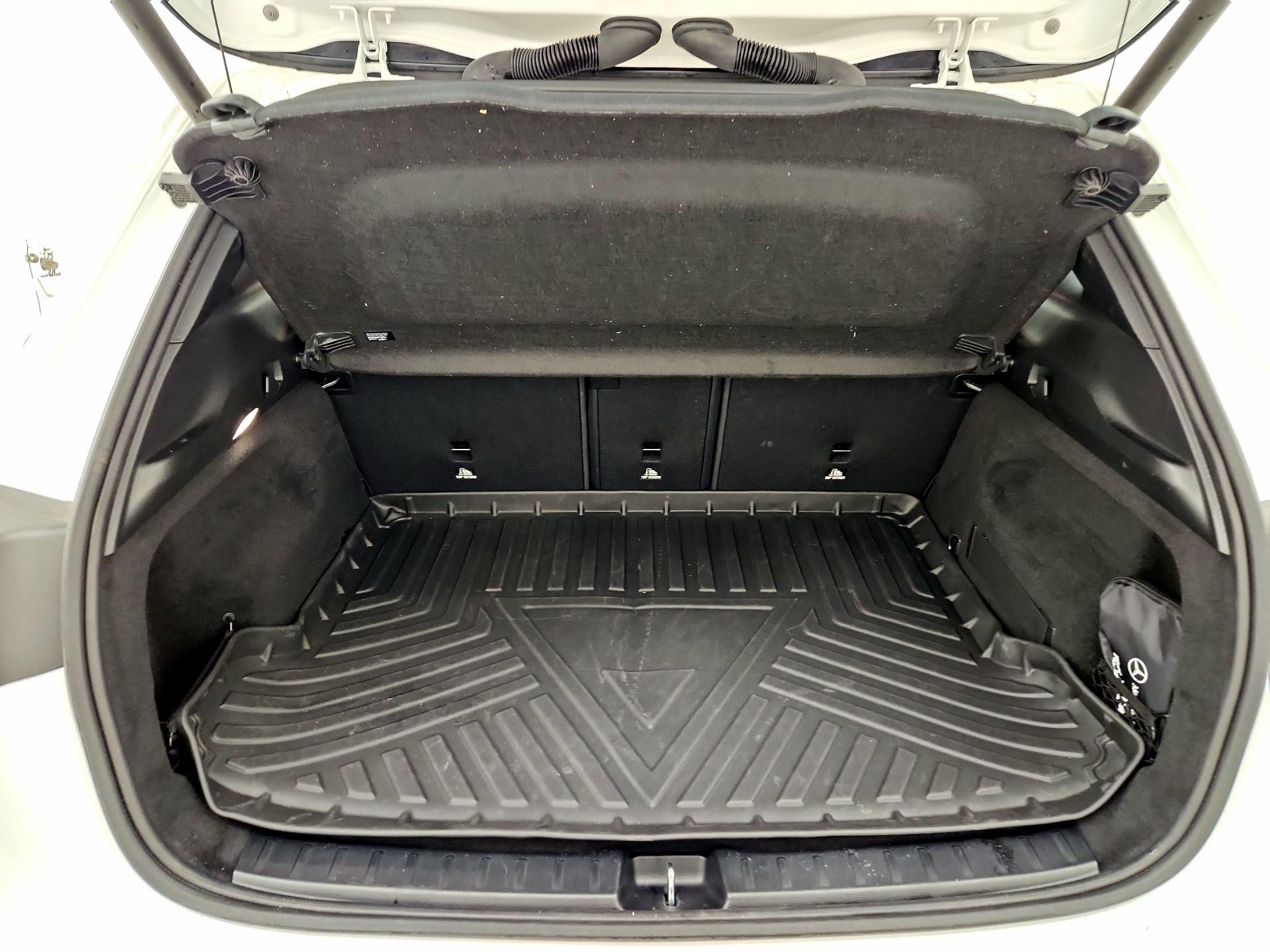 Thumbnail: 2023 Mercedes-Benz GLA - 20