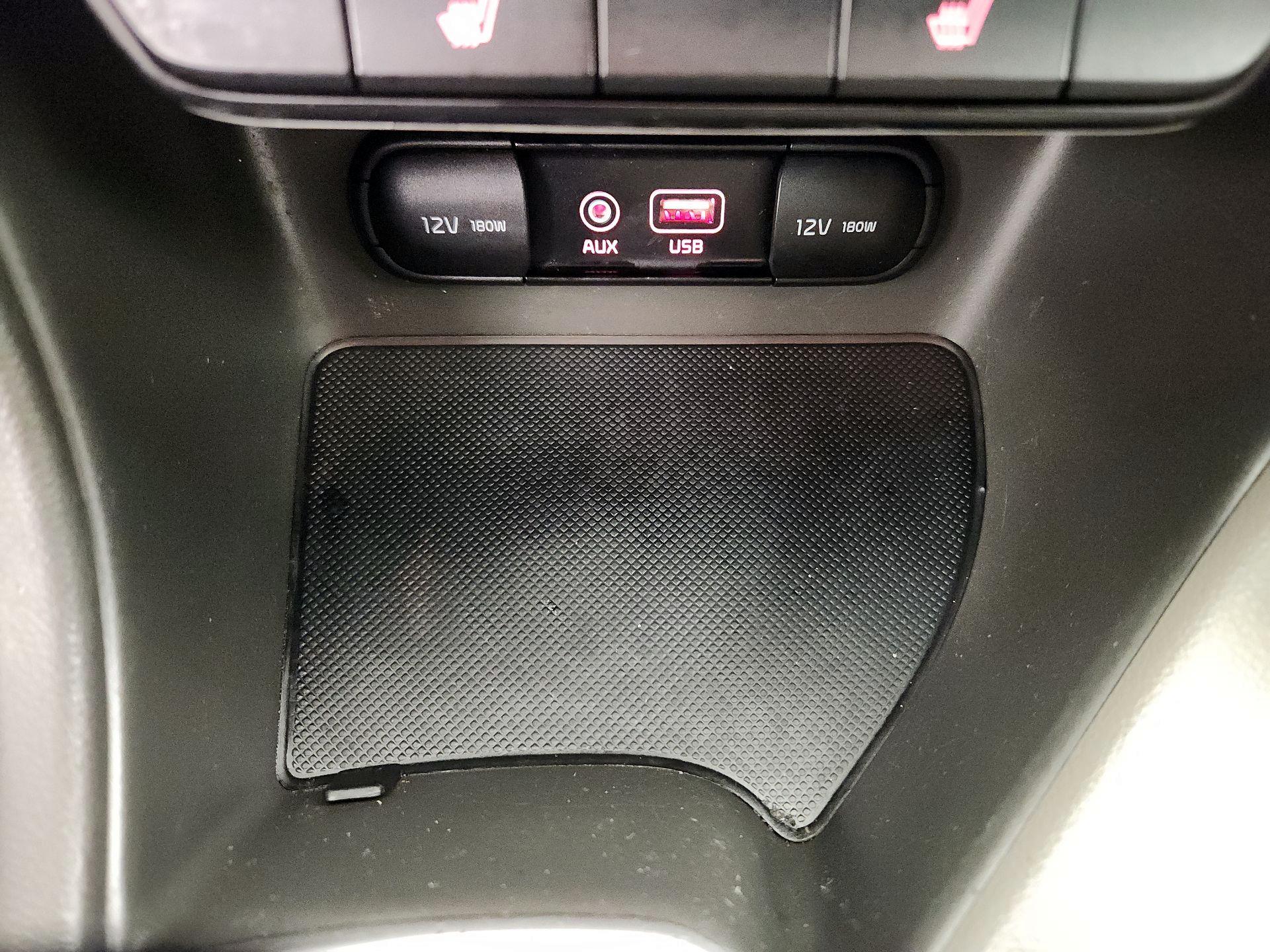 Thumbnail: 2017 Kia Sportage - 18