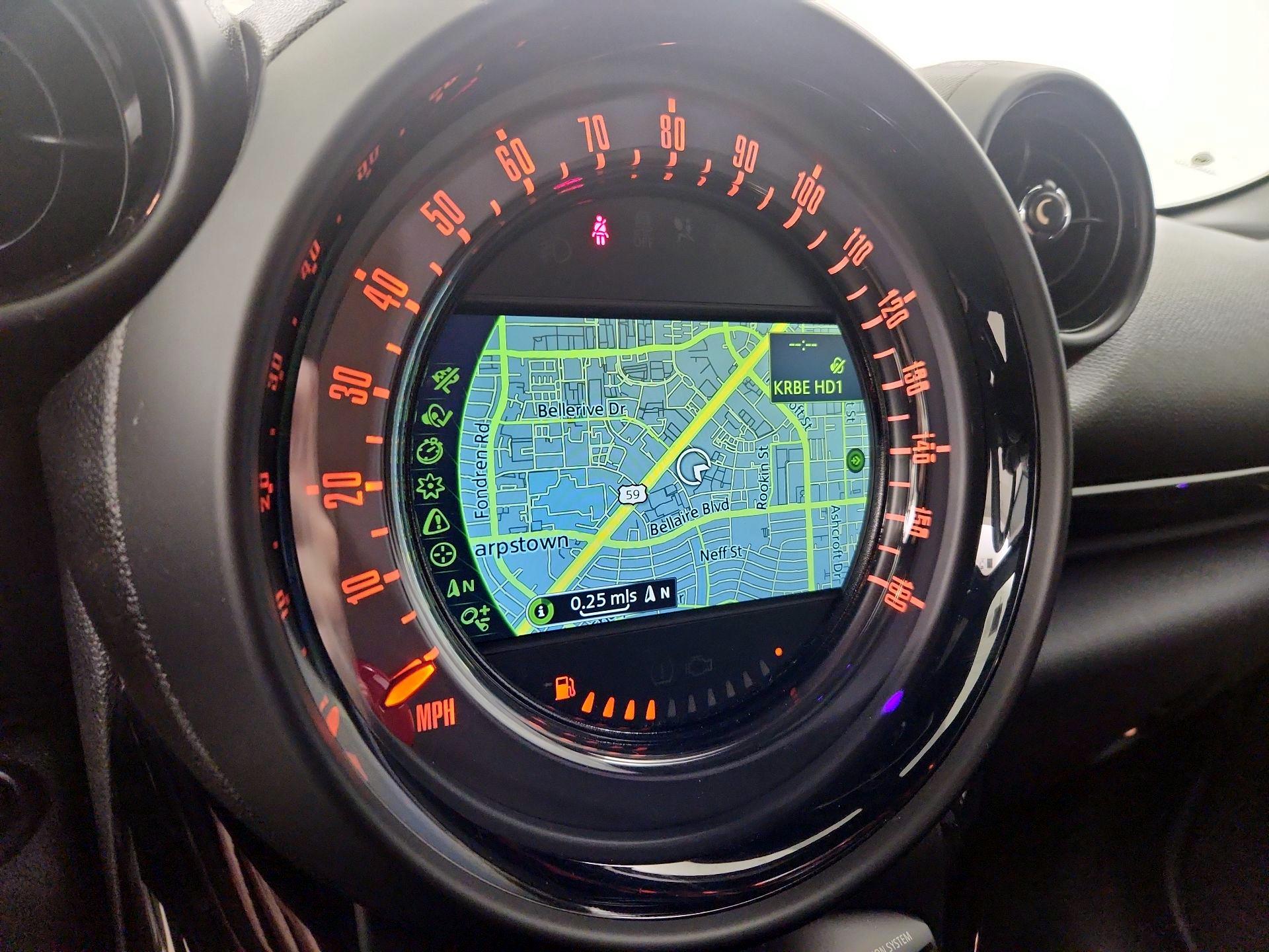 Thumbnail: 2015 MINI Cooper Countryman - 13