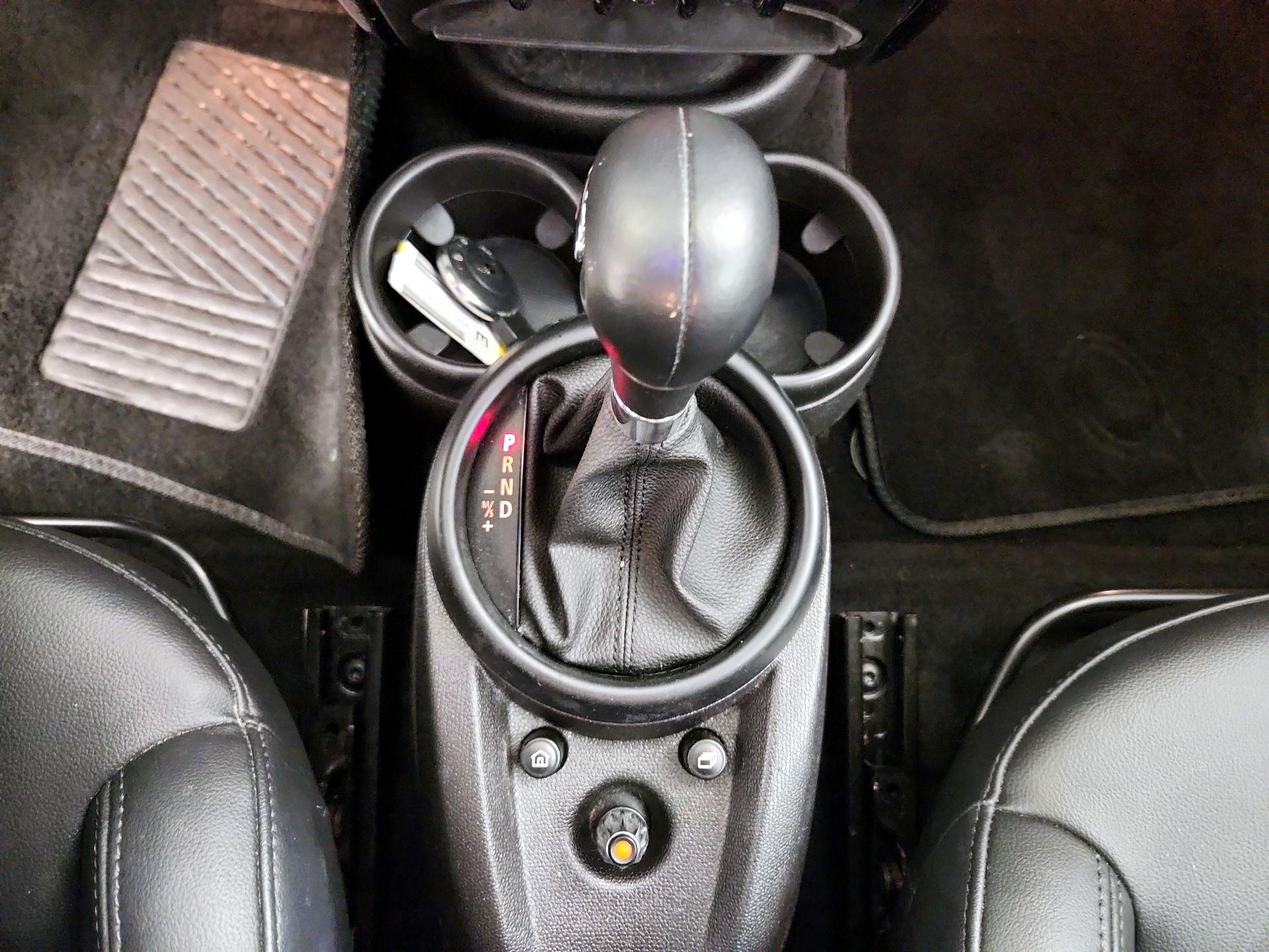 Thumbnail: 2015 MINI Cooper Countryman - 16