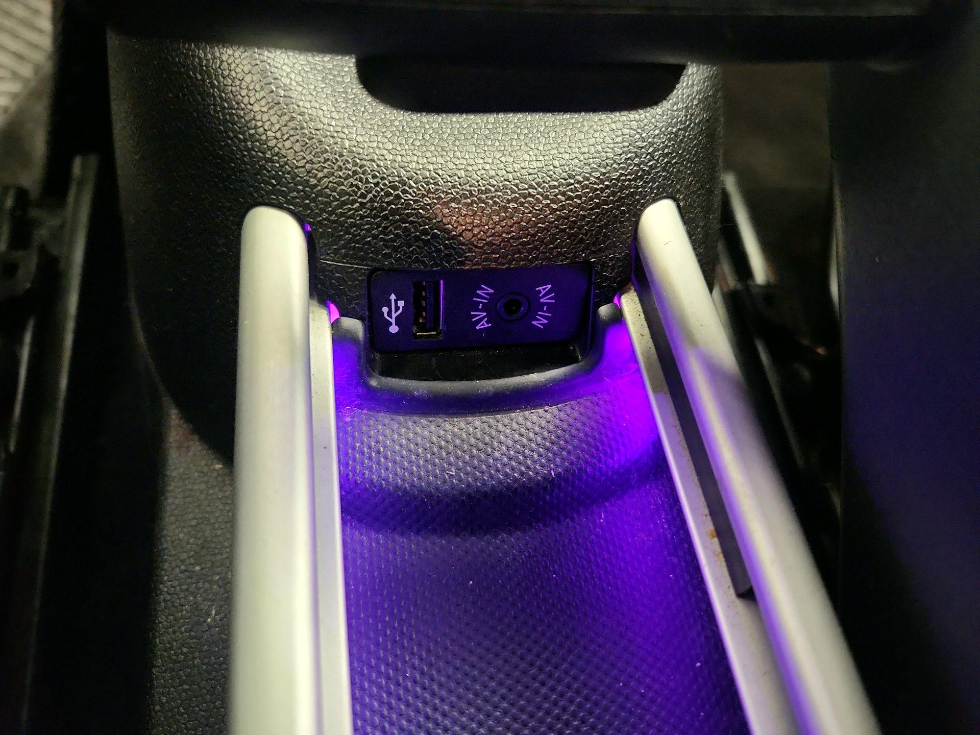 Thumbnail: 2015 MINI Cooper Countryman - 17