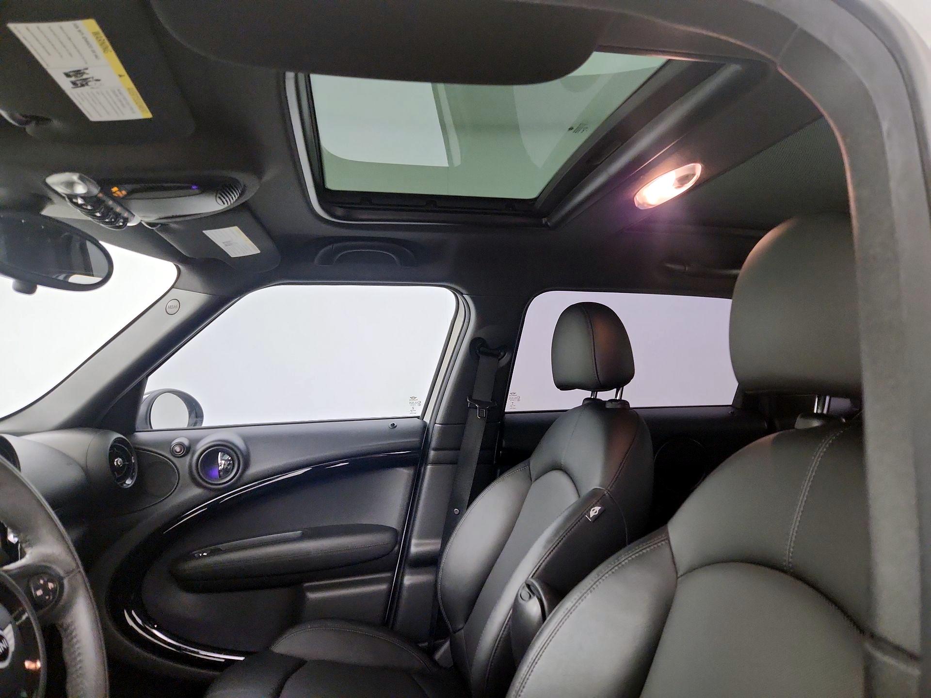 Thumbnail: 2015 MINI Cooper Countryman - 18