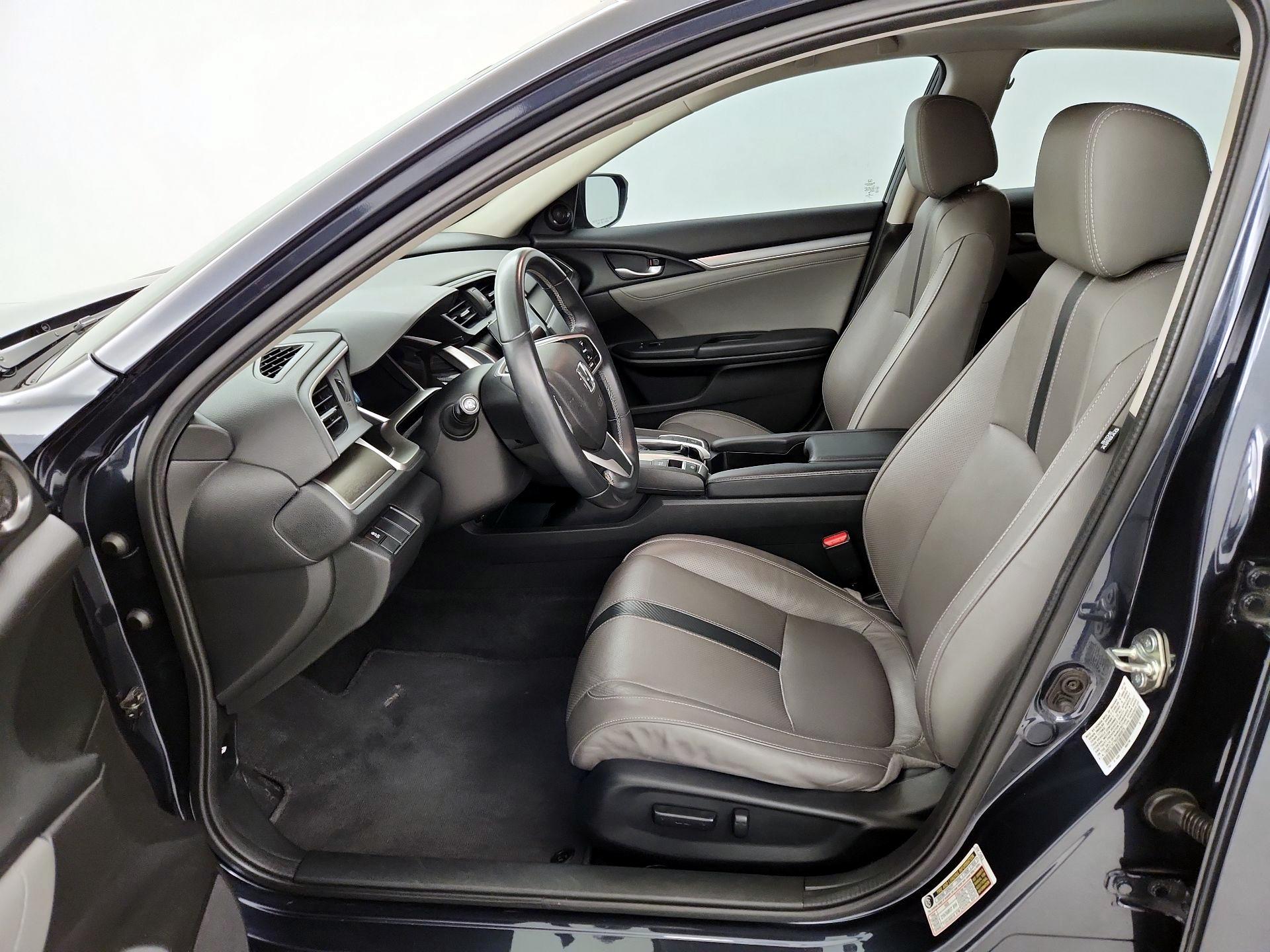 Thumbnail: 2016 Honda Civic - 11