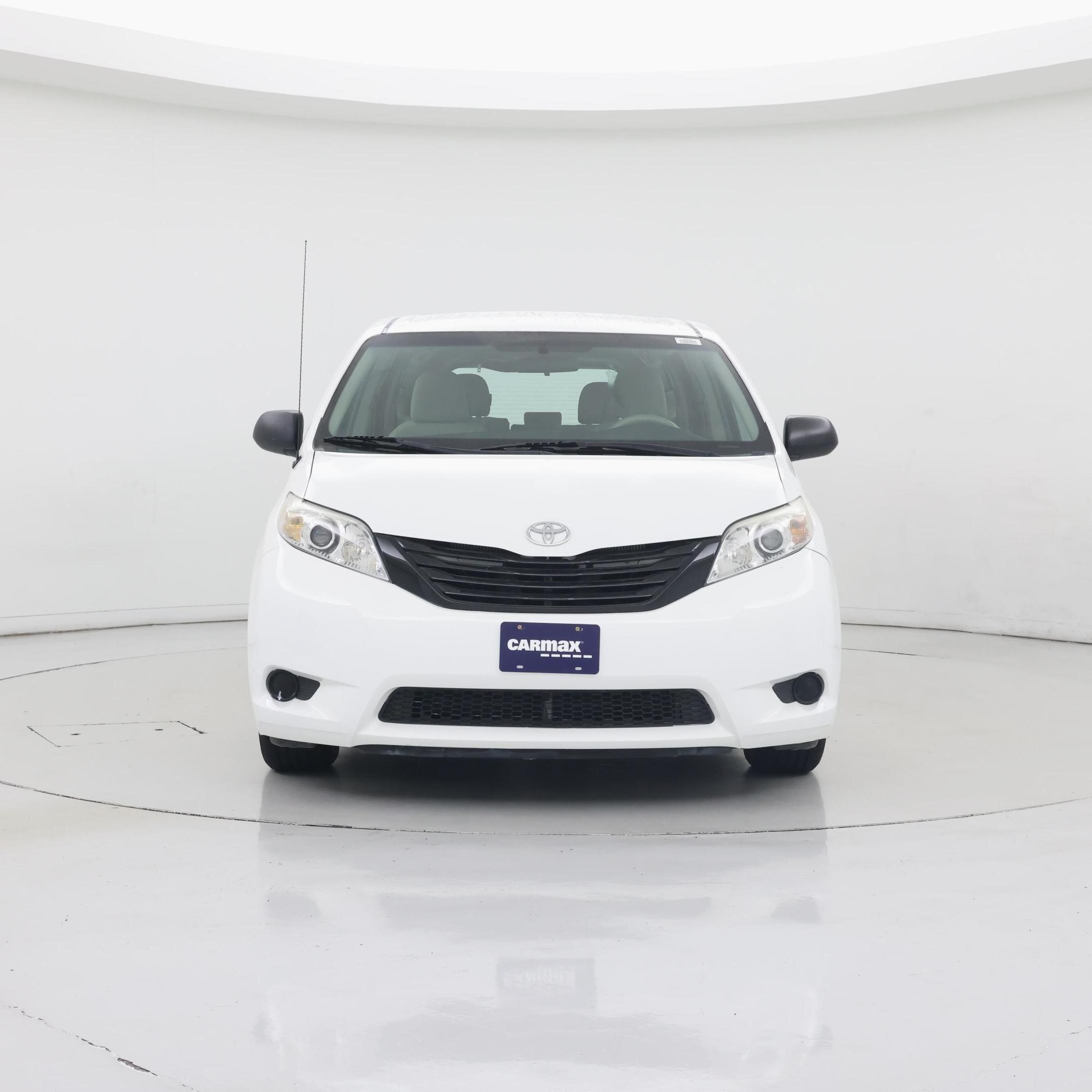 Thumbnail: 2014 Toyota Sienna - 5