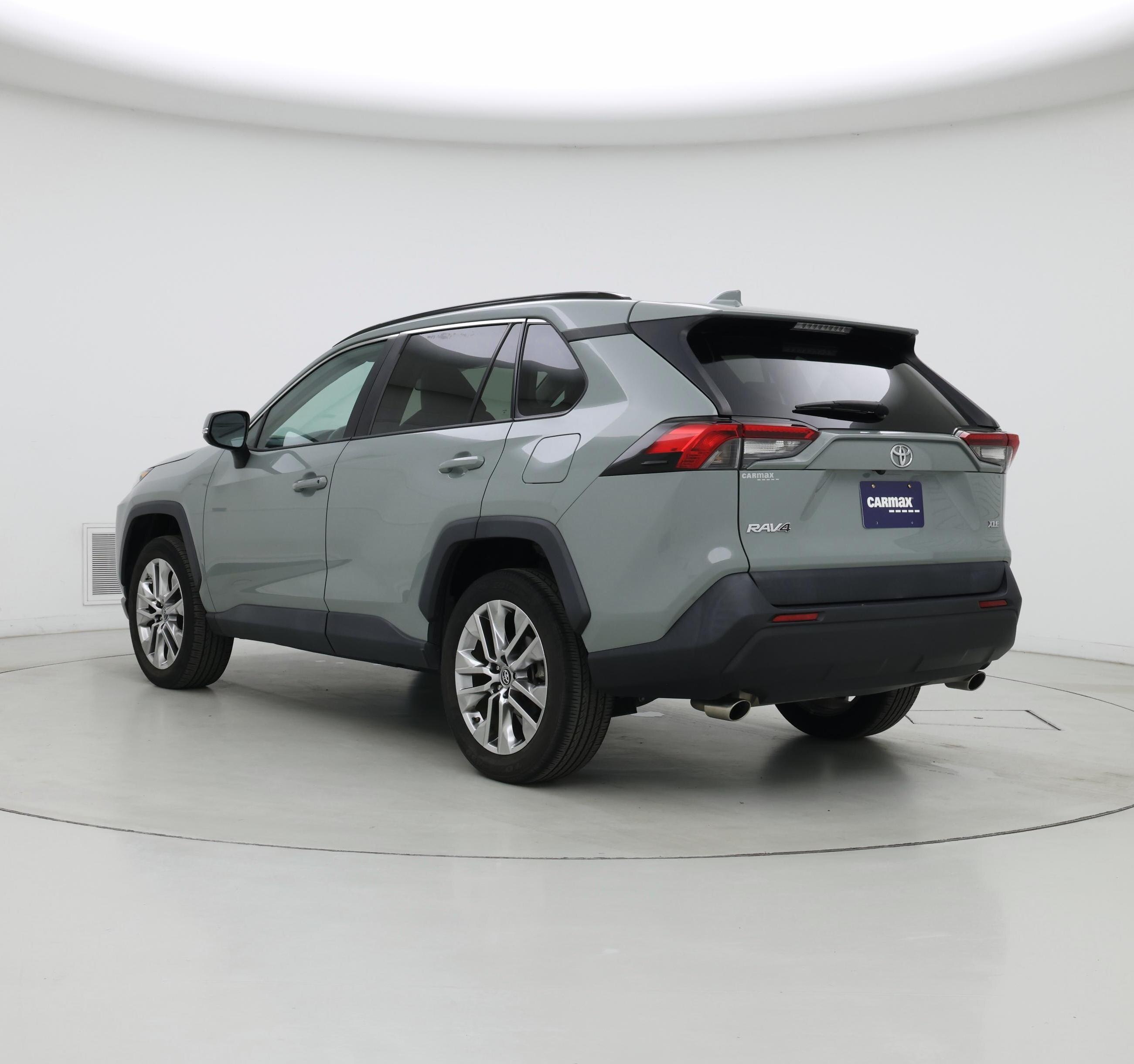 Thumbnail: 2019 Toyota RAV4 - 2