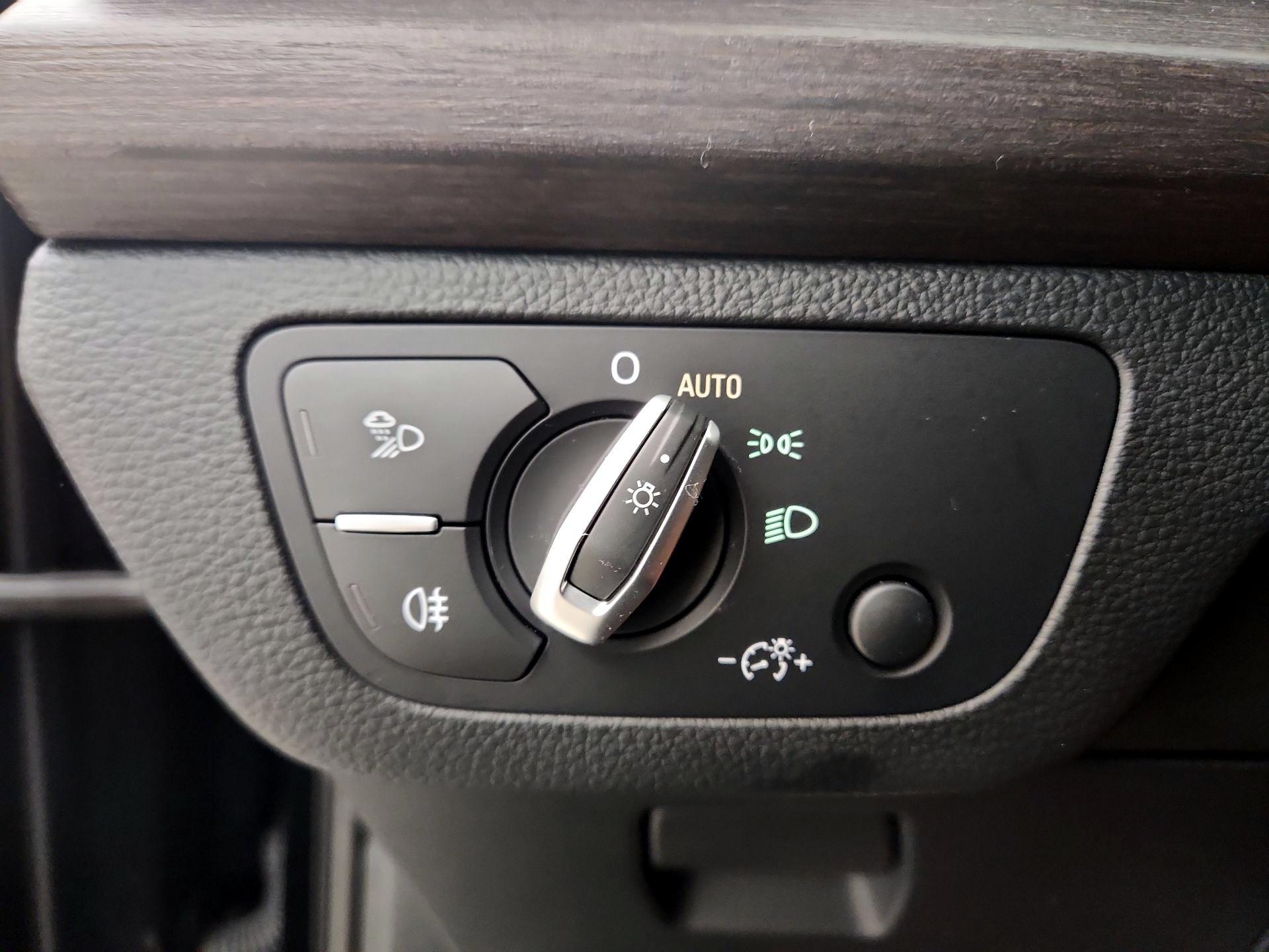 Thumbnail: 2021 Audi Q5 - 13