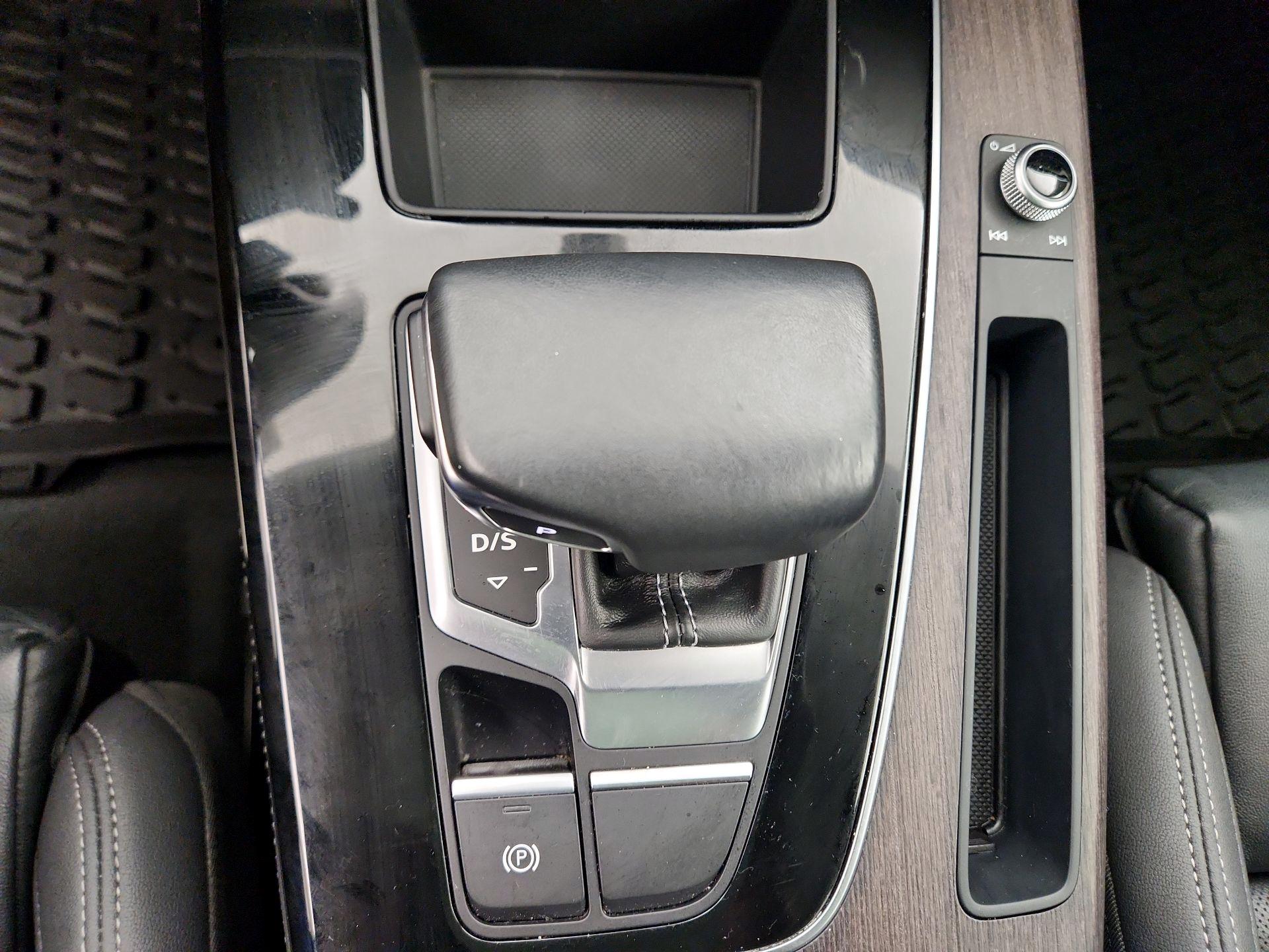 Thumbnail: 2021 Audi Q5 - 17