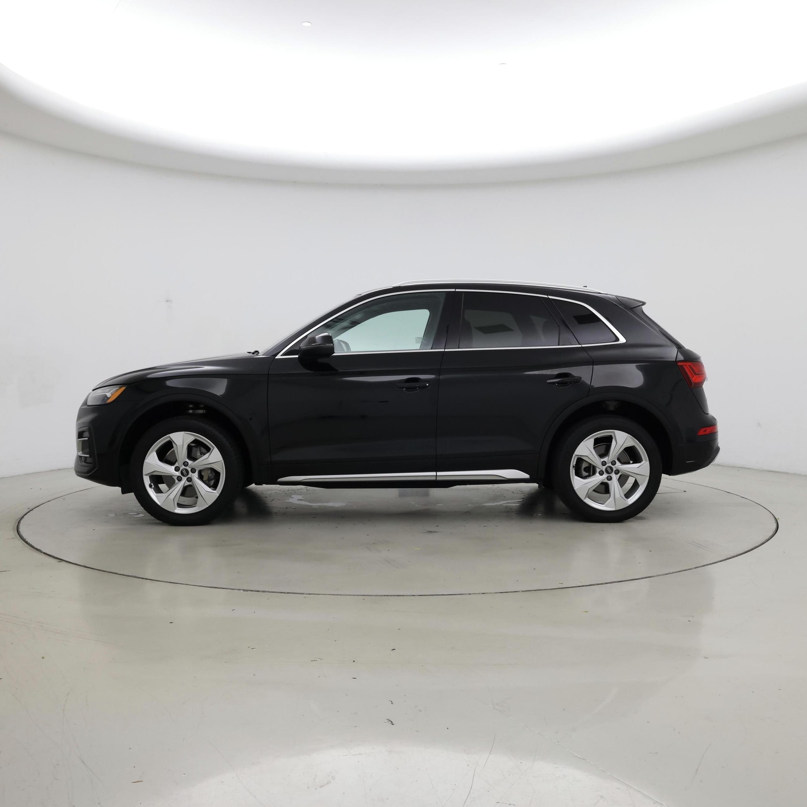 Thumbnail: 2021 Audi Q5 - 3