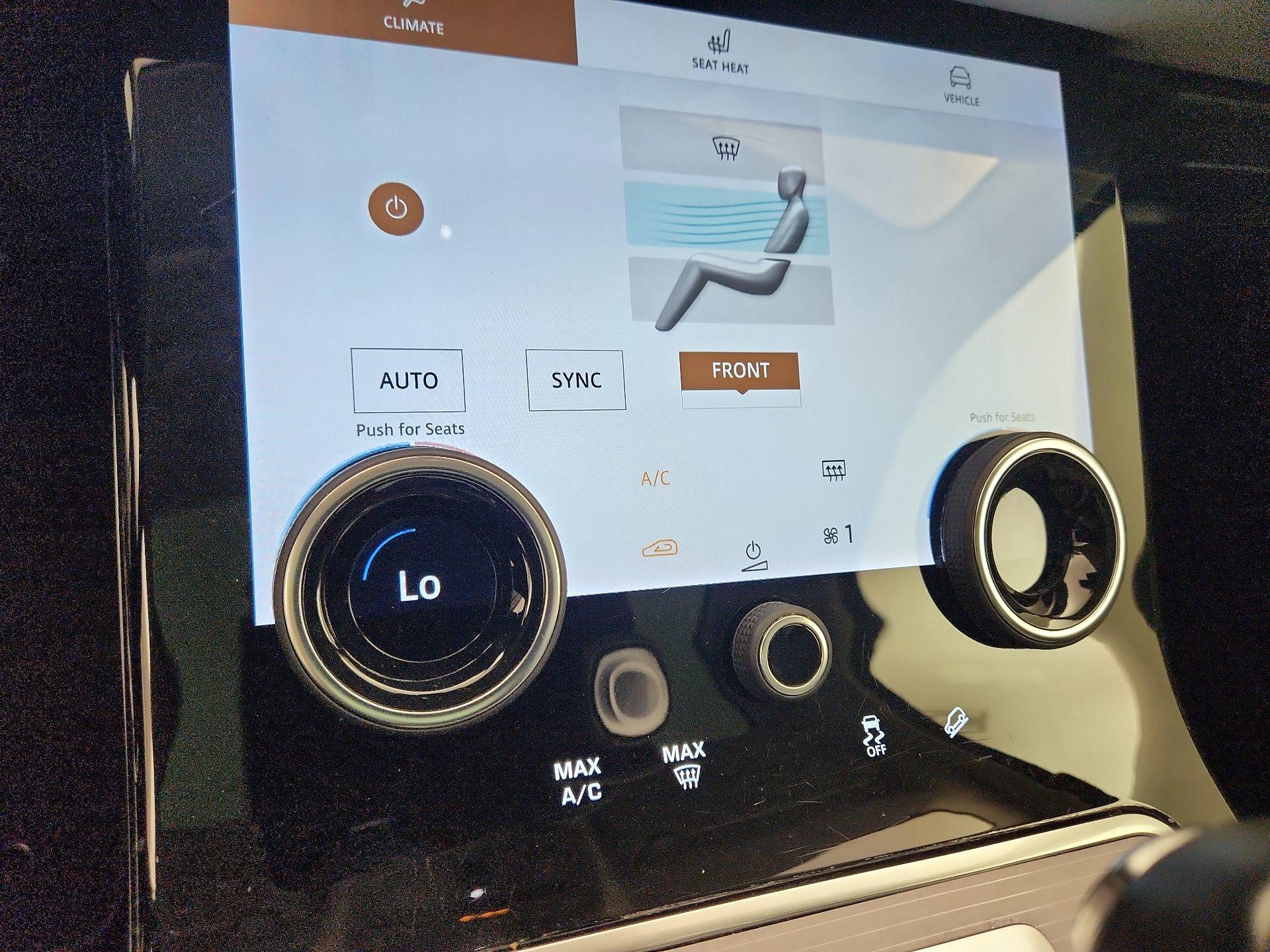 Thumbnail: 2021 Land Rover Range Rover Evoque - 17