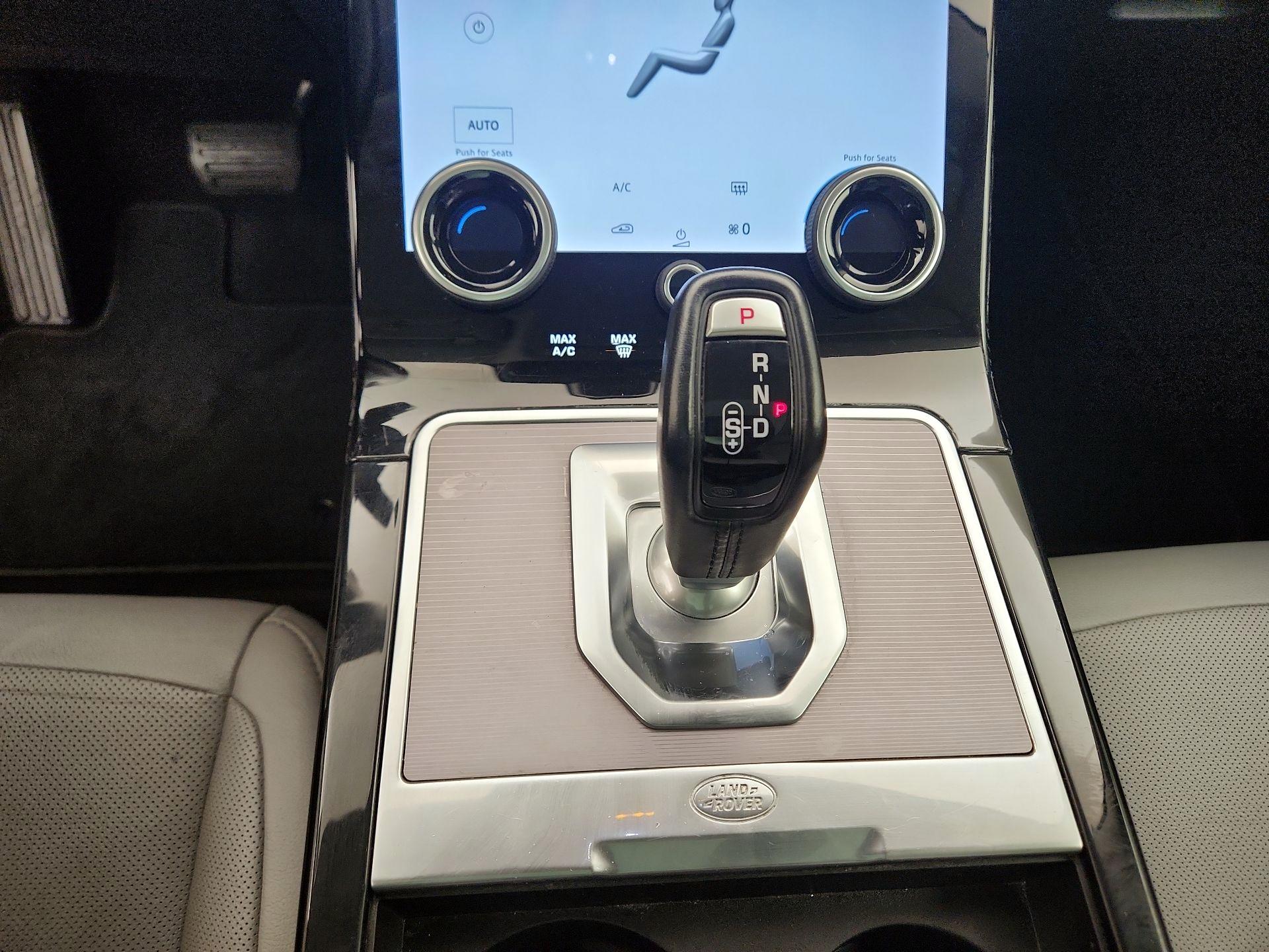 Thumbnail: 2021 Land Rover Range Rover Evoque - 18