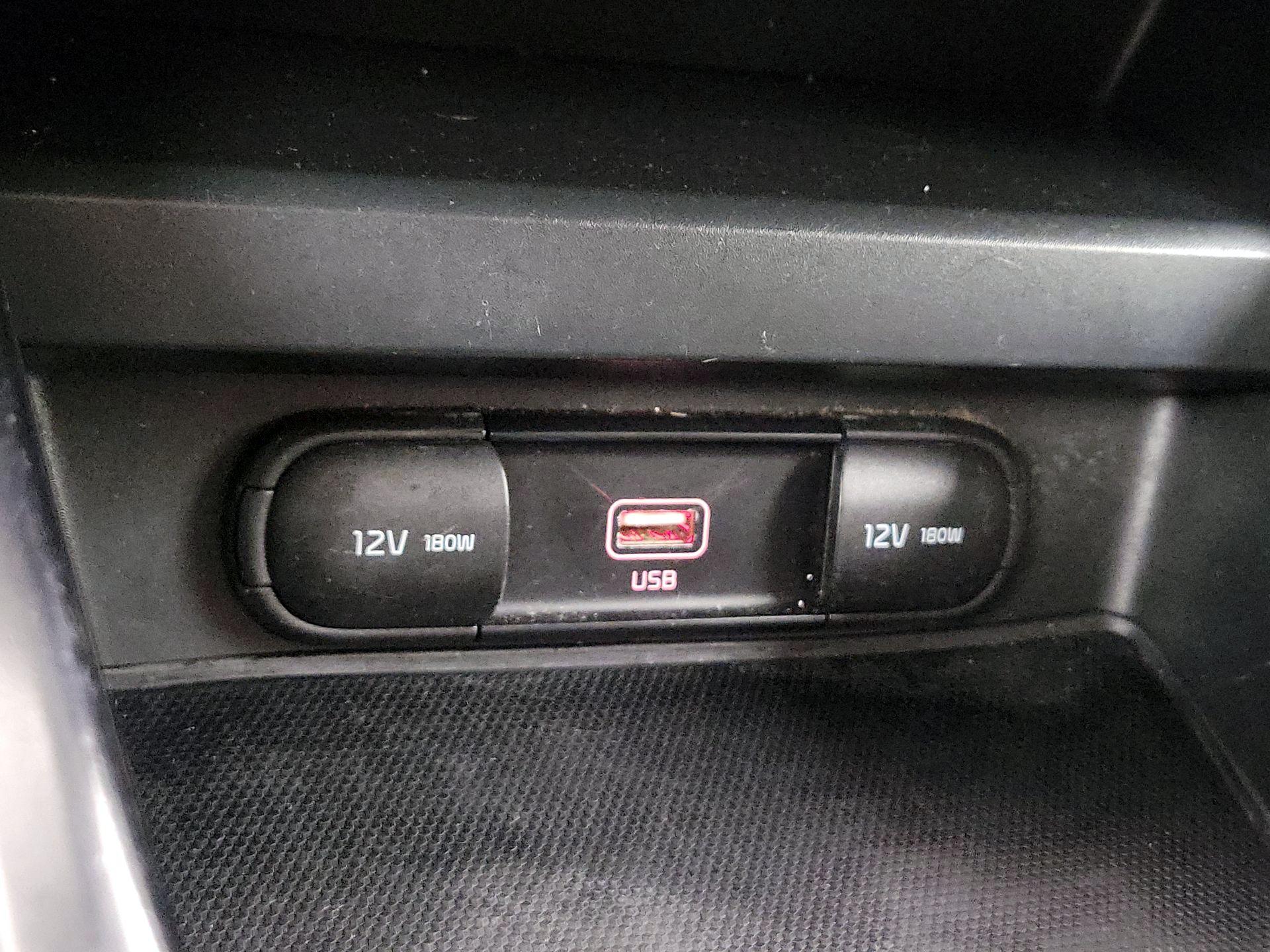 Thumbnail: 2020 Kia Soul - 18