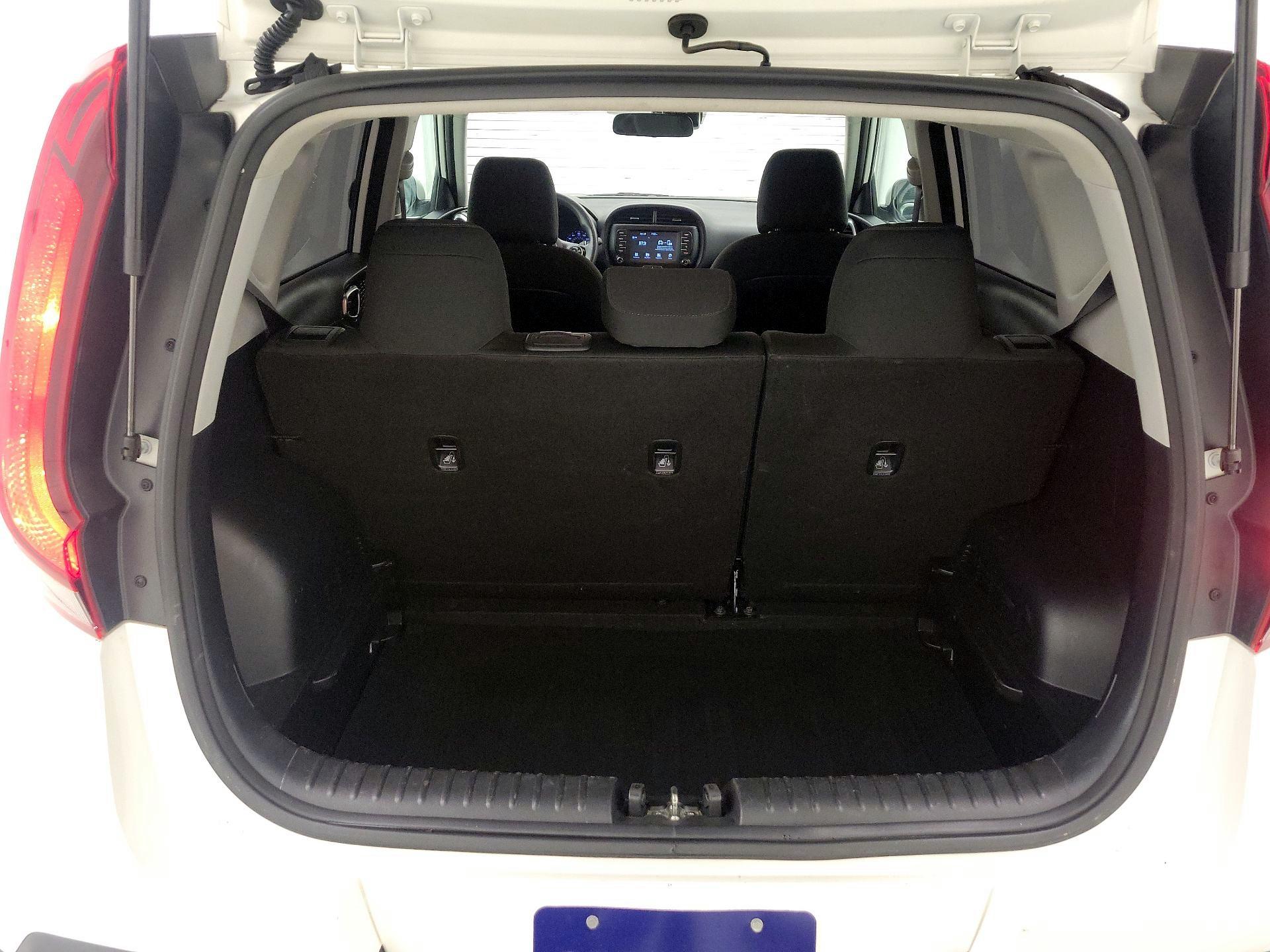 Thumbnail: 2020 Kia Soul - 19