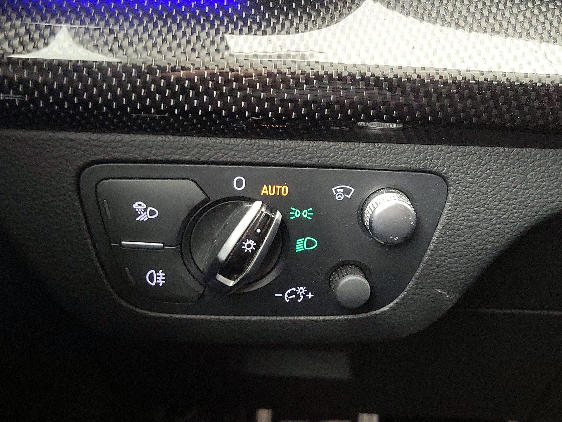 Thumbnail: 2018 Audi SQ5 - 13