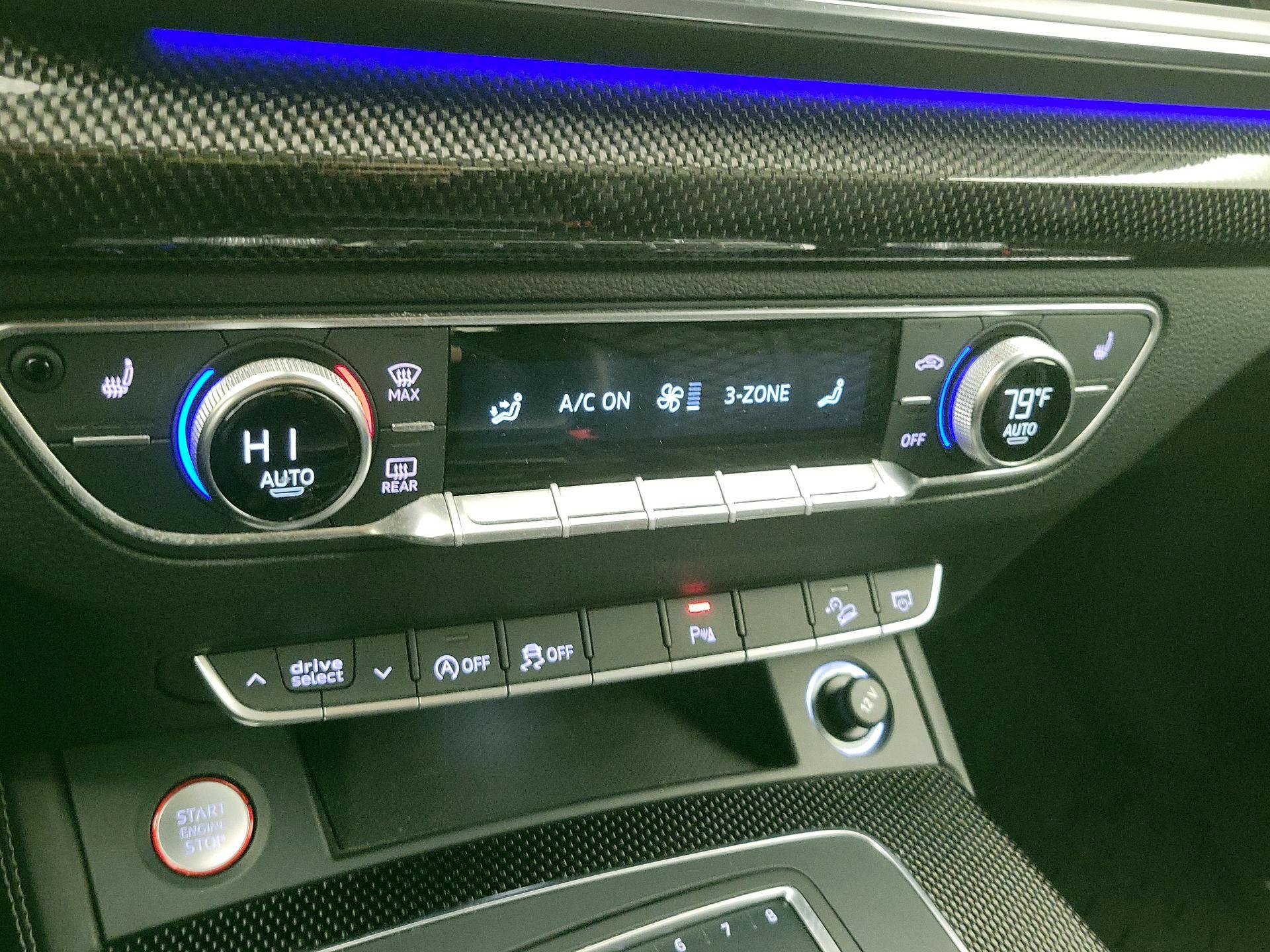 Thumbnail: 2018 Audi SQ5 - 17