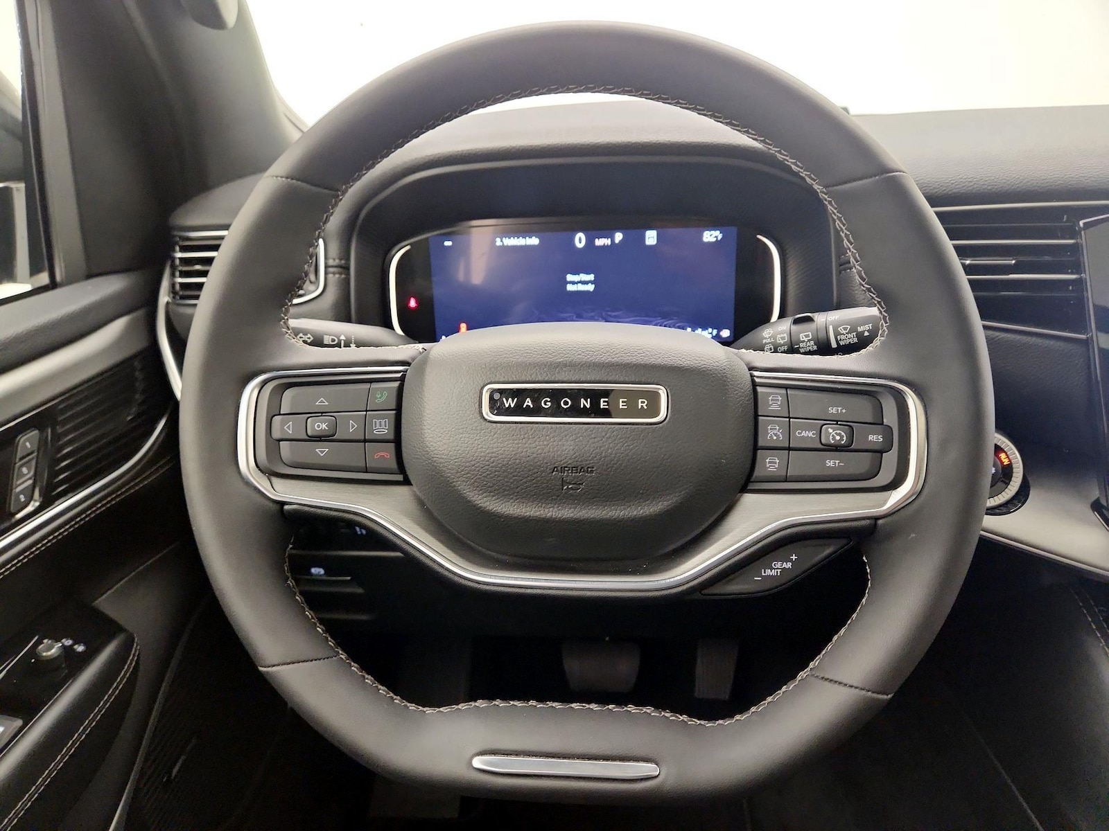 2024 Jeep Wagoneer Series II - Photo 11
