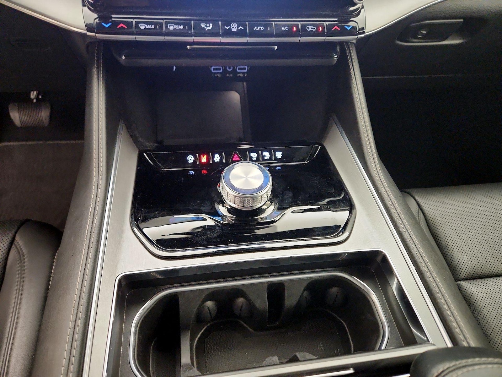 2024 Jeep Wagoneer Series II - Photo 19