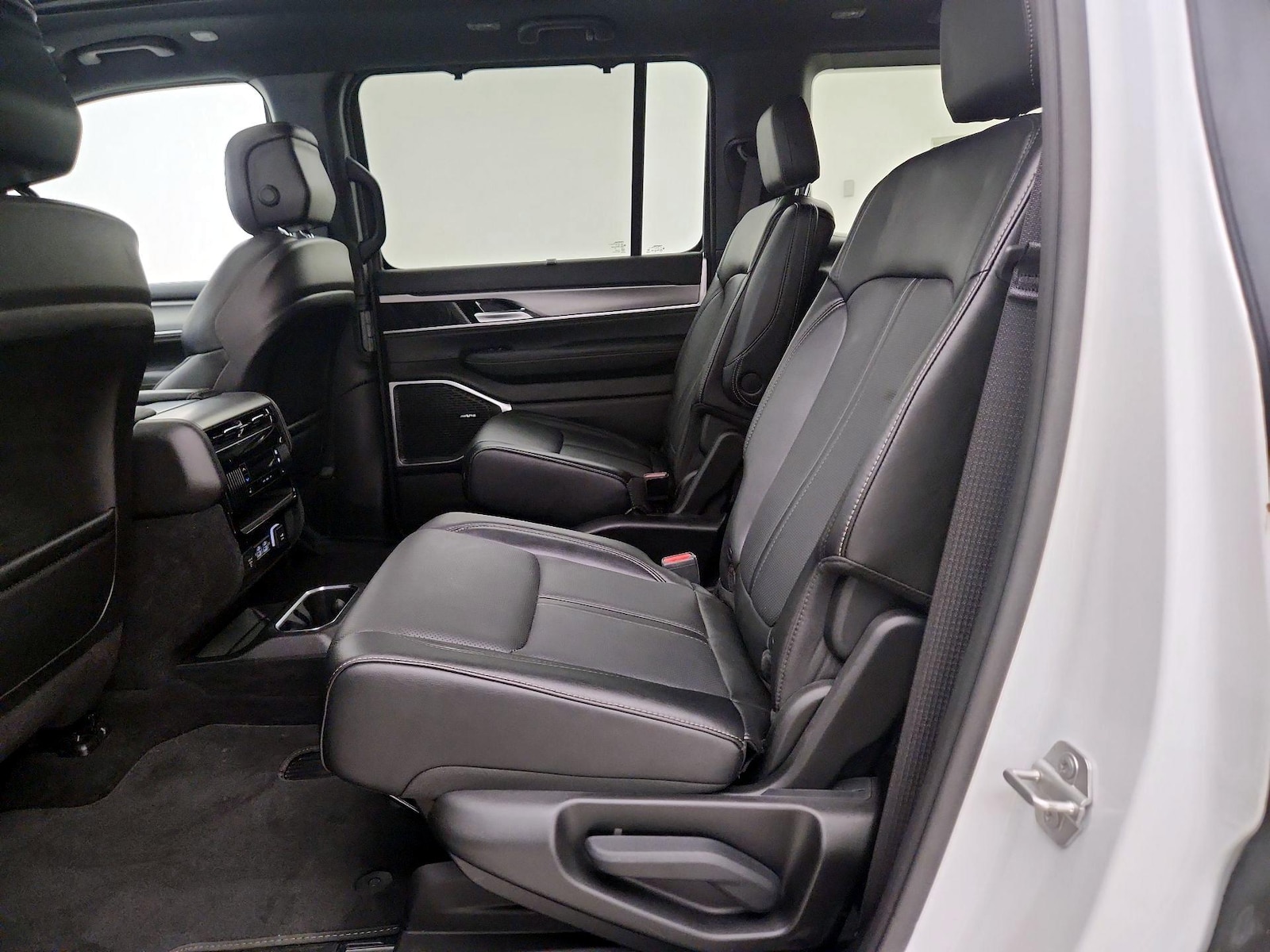 2024 Jeep Wagoneer Series II - Photo 22