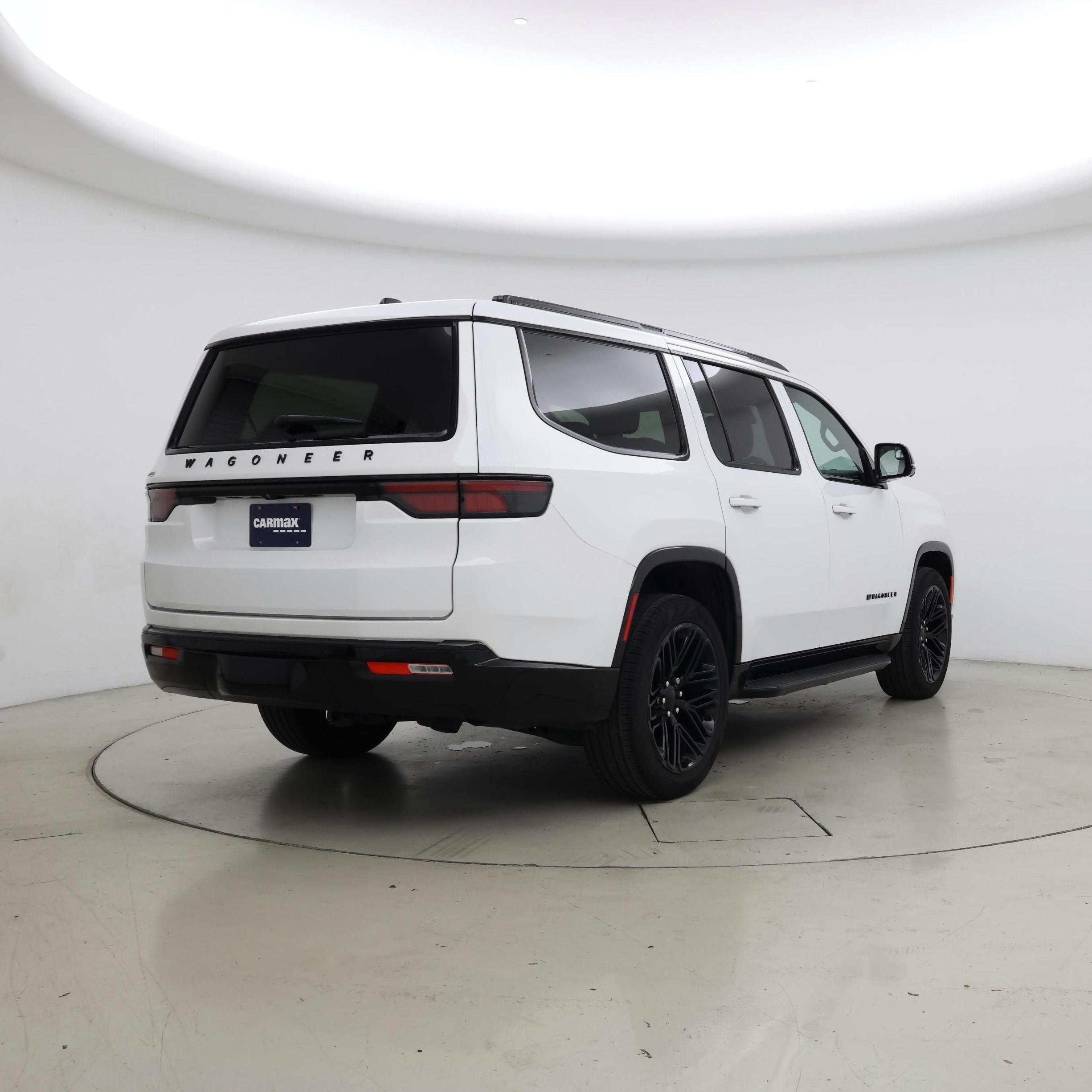 Thumbnail: 2024 Jeep Wagoneer - 8