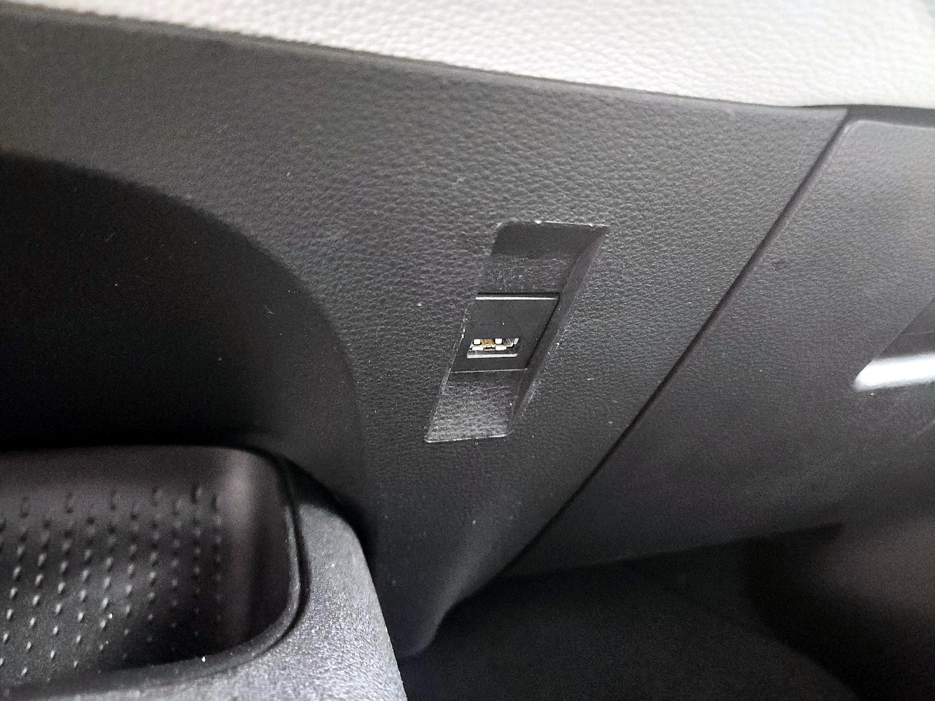 Thumbnail: 2022 Toyota Corolla - 18