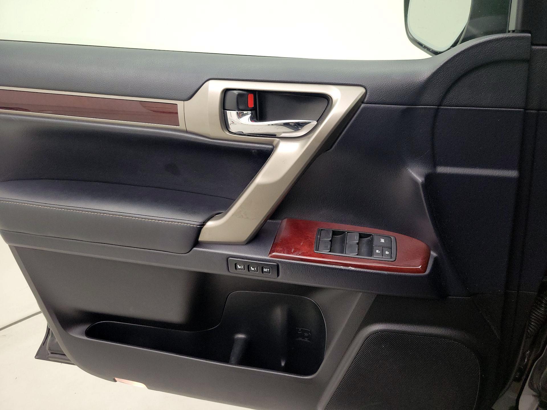 Thumbnail: 2019 Lexus GX - 12