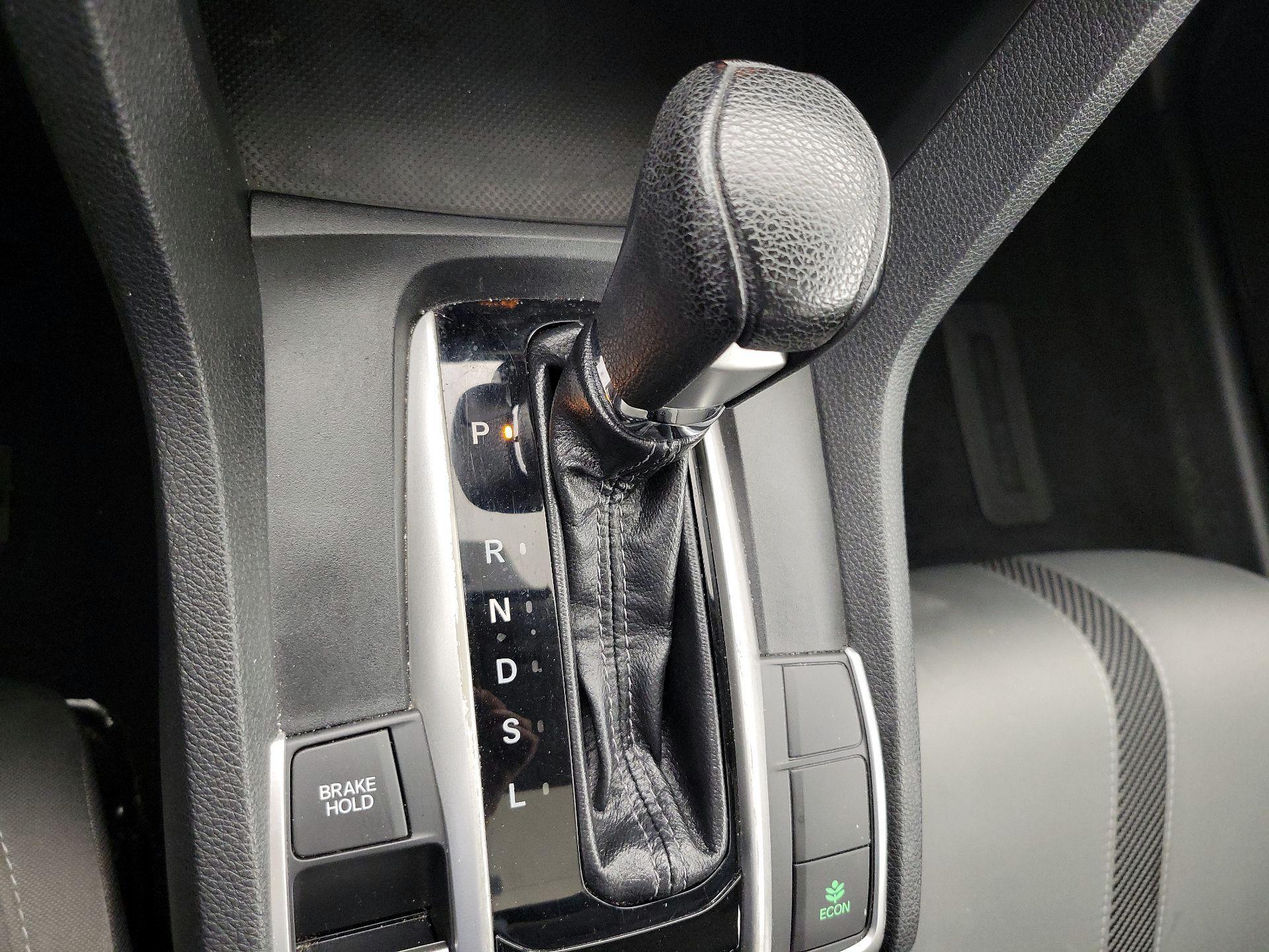 Thumbnail: 2016 Honda Civic - 17