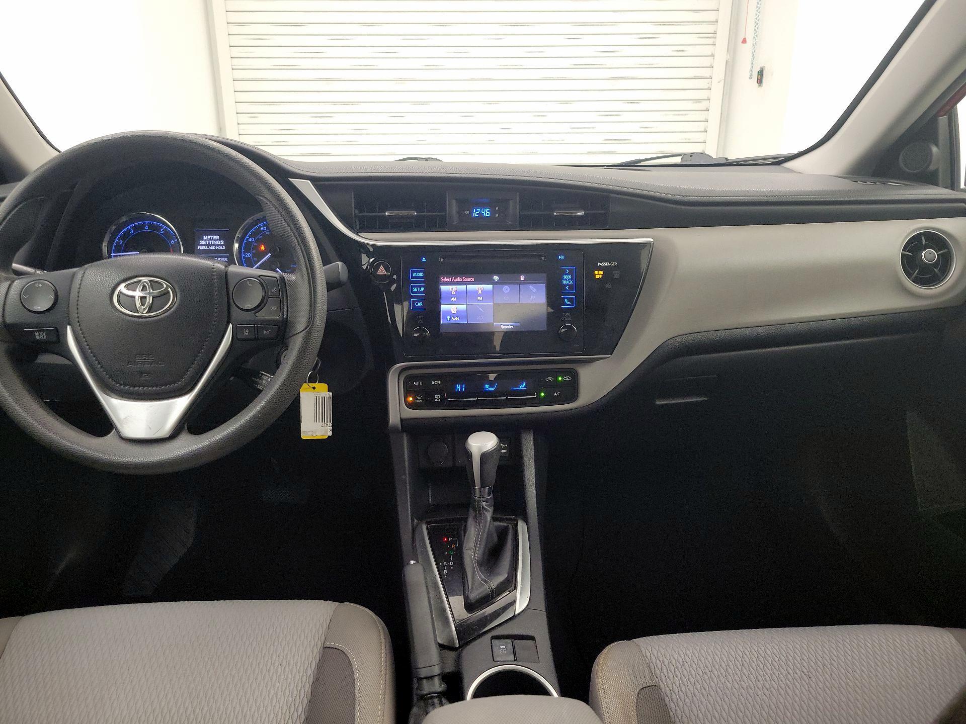 Thumbnail: 2017 Toyota Corolla - 9