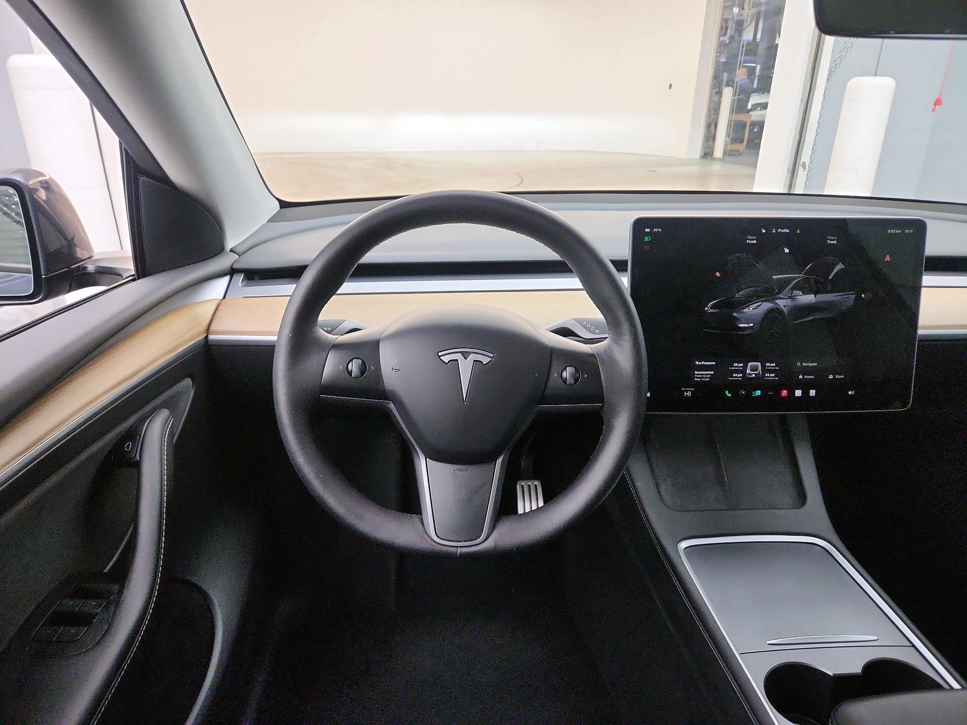 Thumbnail: 2023 Tesla Model Y - 10