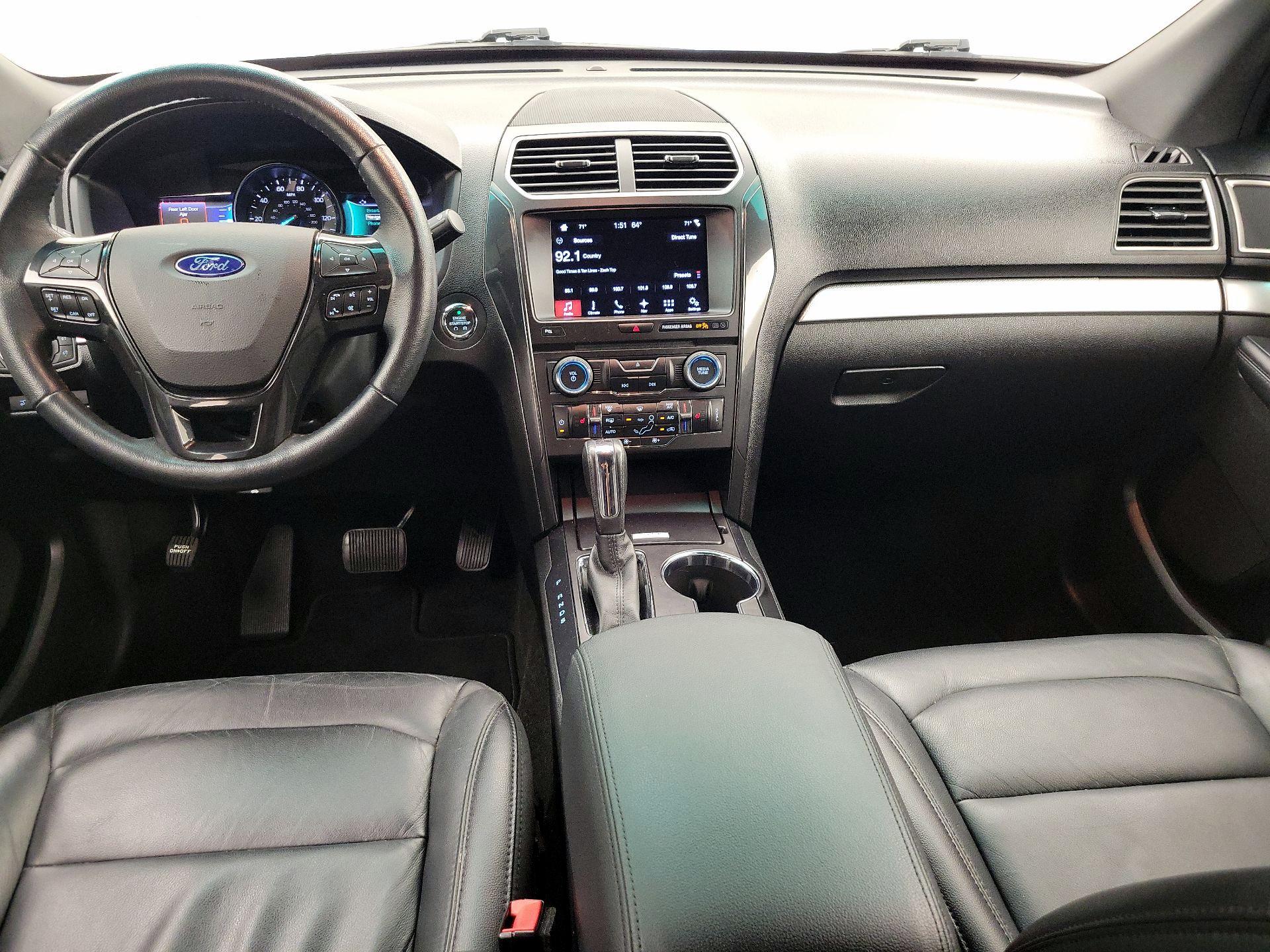 Thumbnail: 2017 Ford Explorer - 9