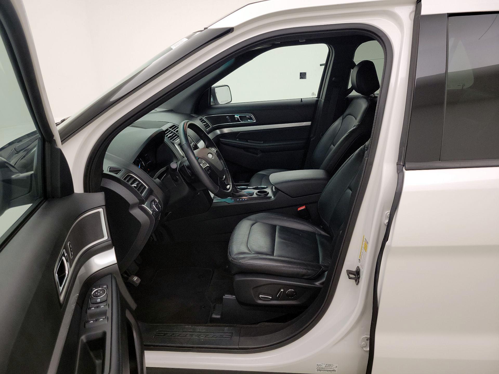 Thumbnail: 2017 Ford Explorer - 11