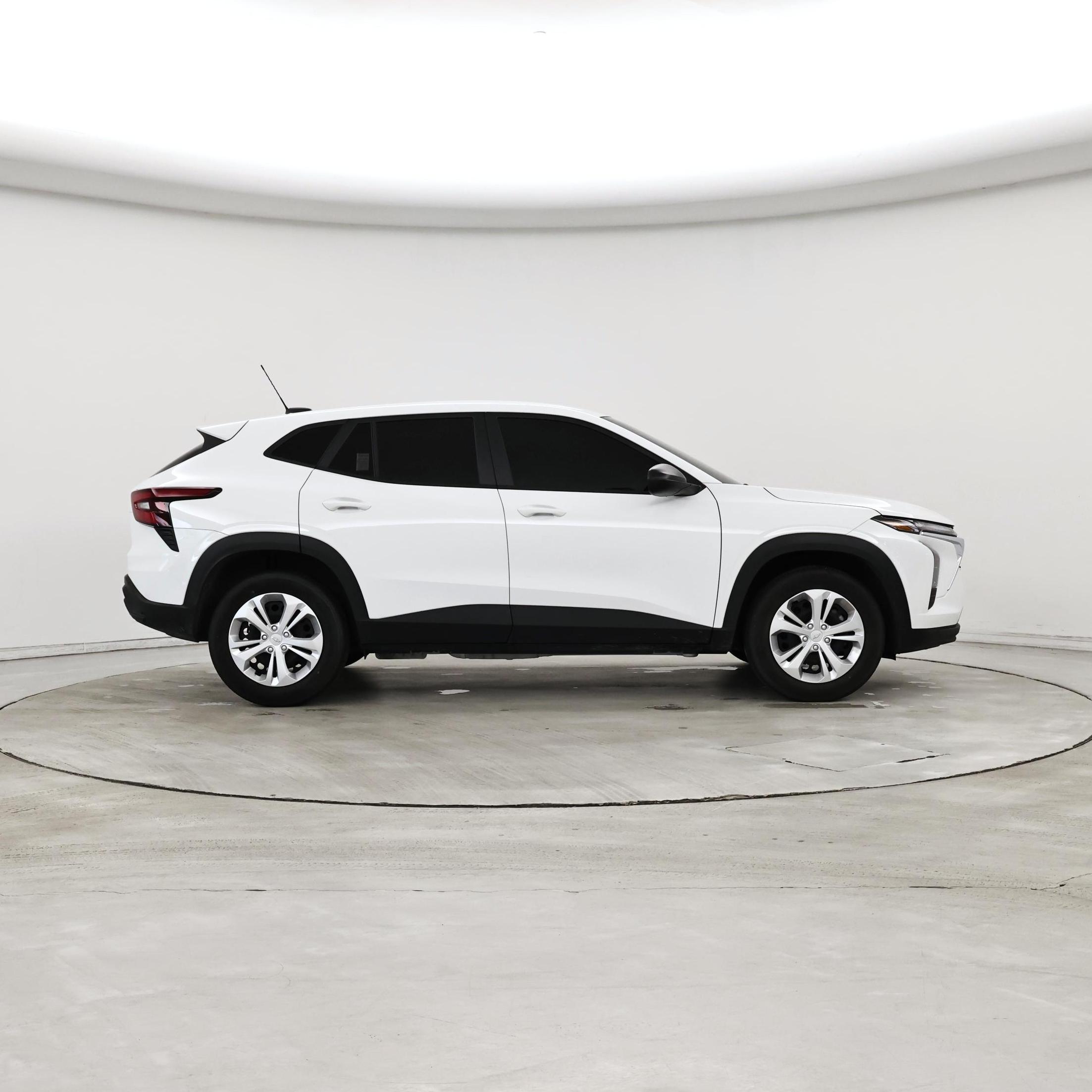 Thumbnail: 2025 Chevrolet Trax - 7